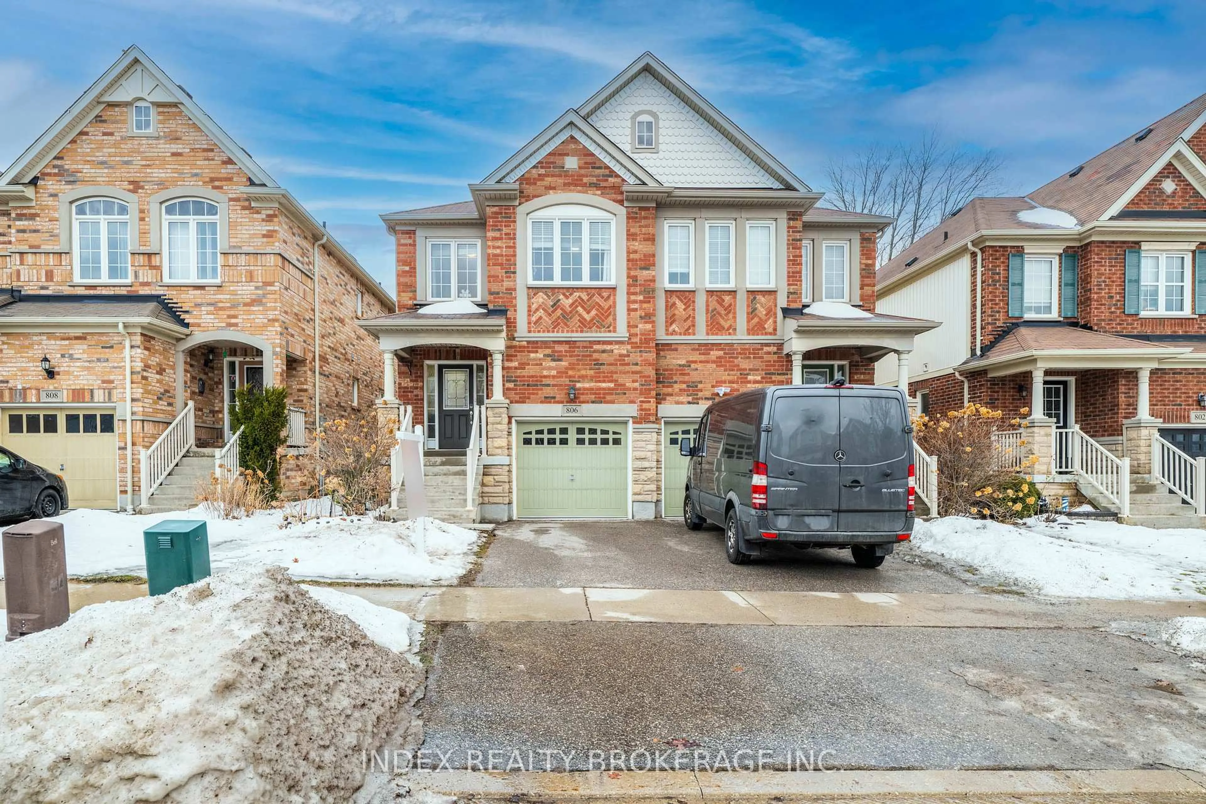 Home with brick exterior material, street for 806 Mccue Dr, Oshawa Ontario L1K 0R1