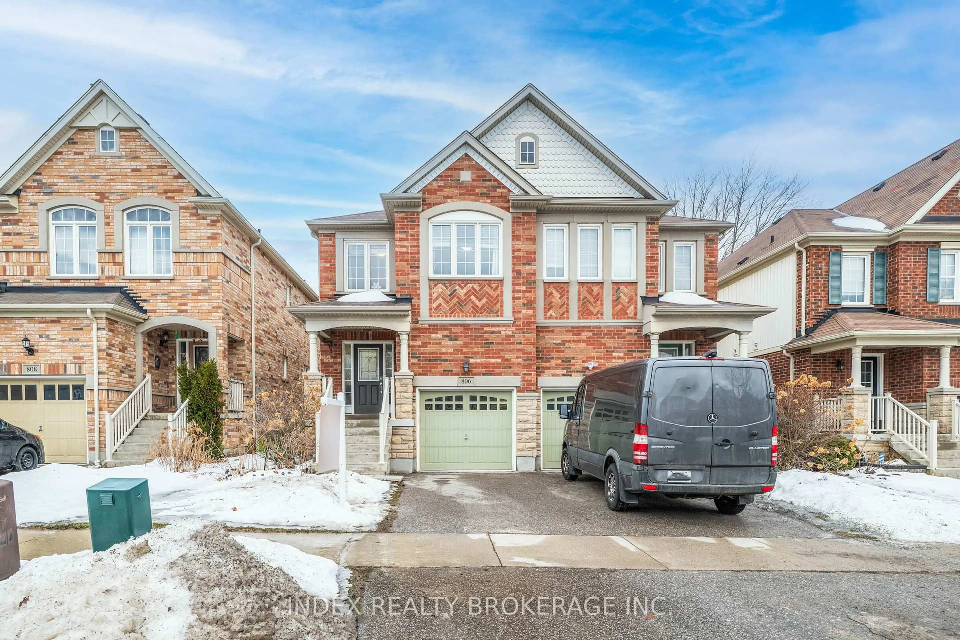 Home with brick exterior material, street for 806 Mccue Dr, Oshawa Ontario L1K 0R1