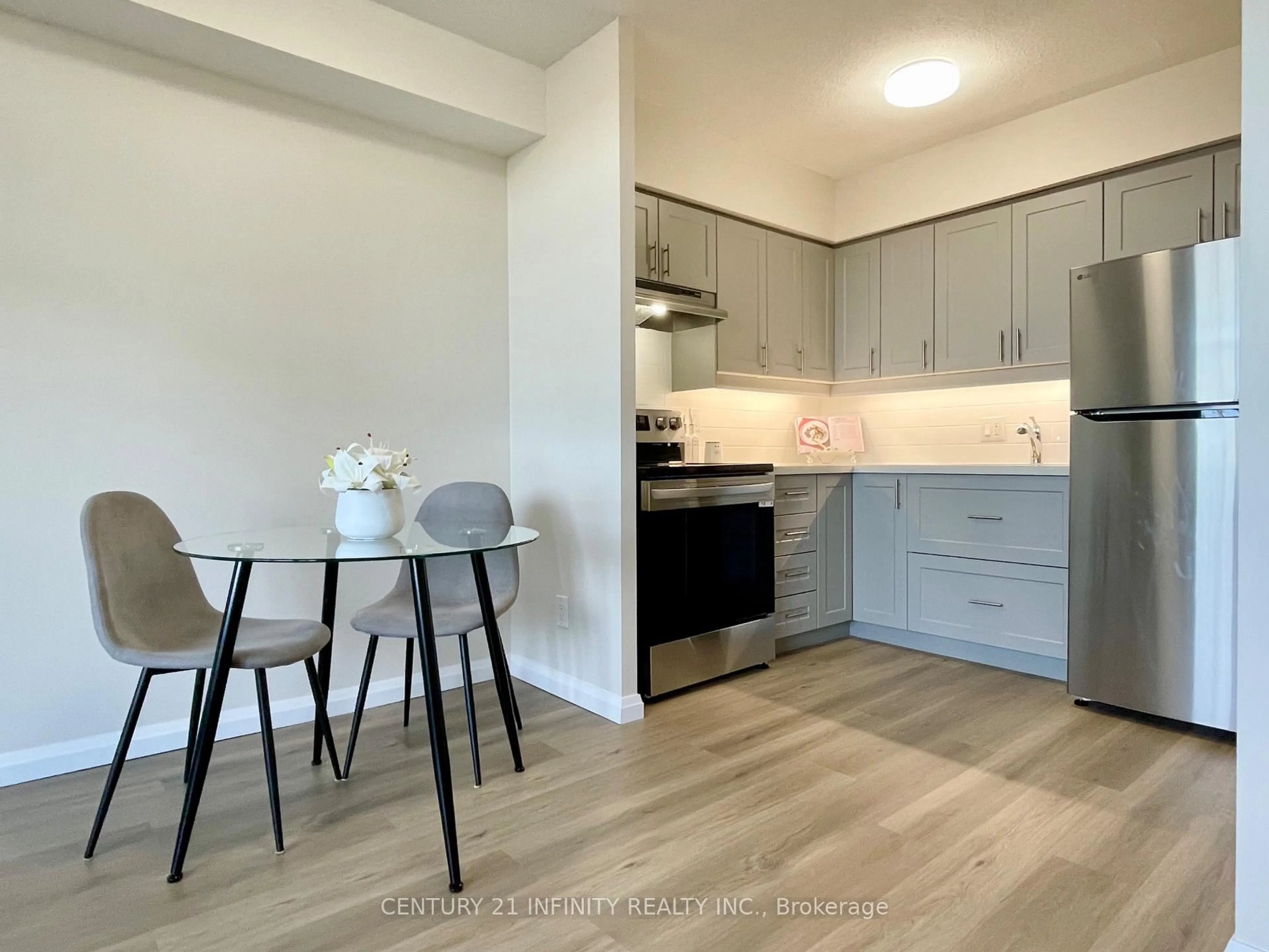 Open concept kitchen, unknown for 50 Old Kingston Rd #5-606, Toronto Ontario M1E 4Y1