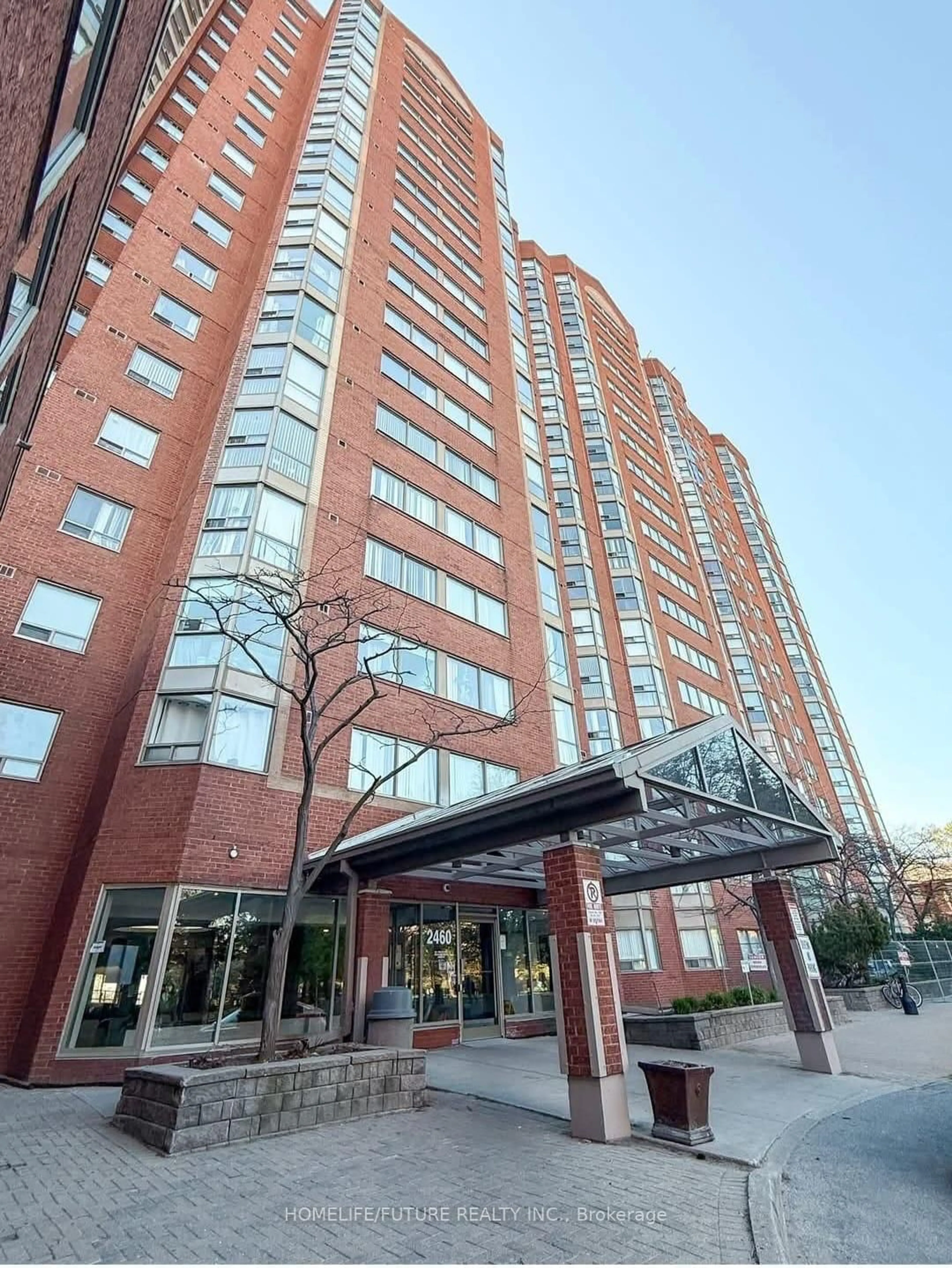 Indoor foyer for 2460 Eglinton Ave #708, Toronto Ontario M1K 5J7