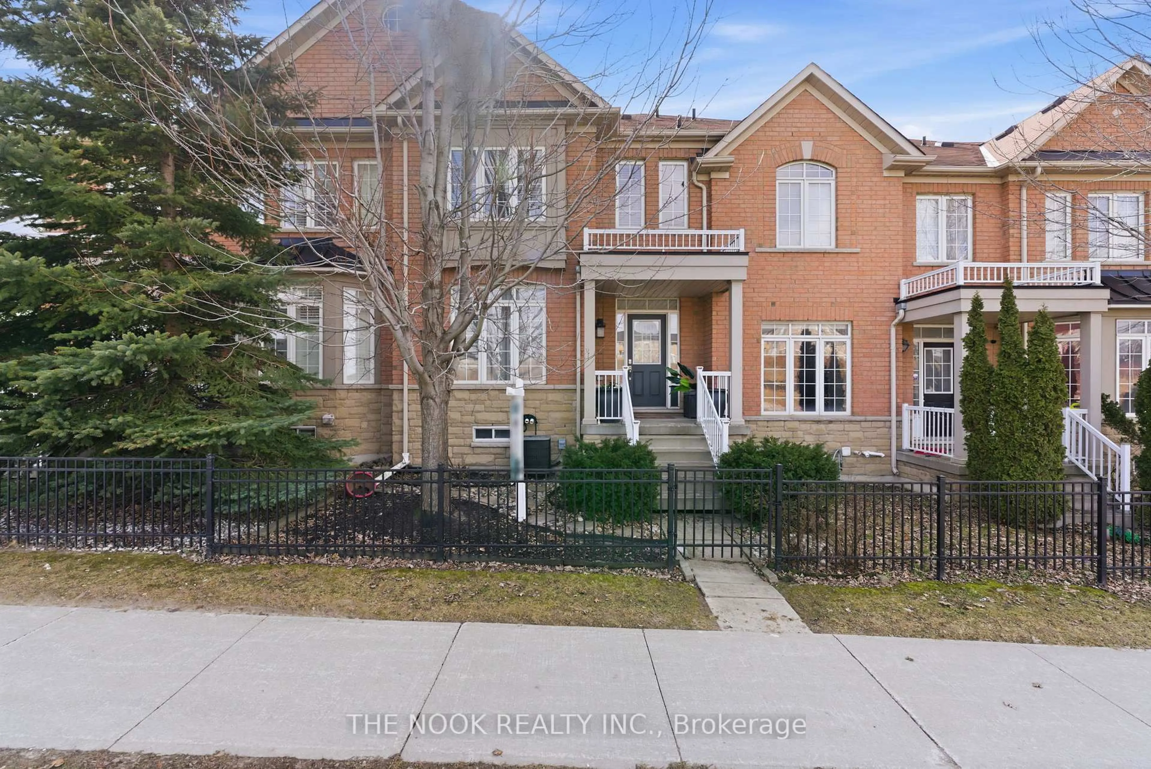 Home with brick exterior material, street for 107 Barkdale Way, Whitby Ontario L1N 0G2