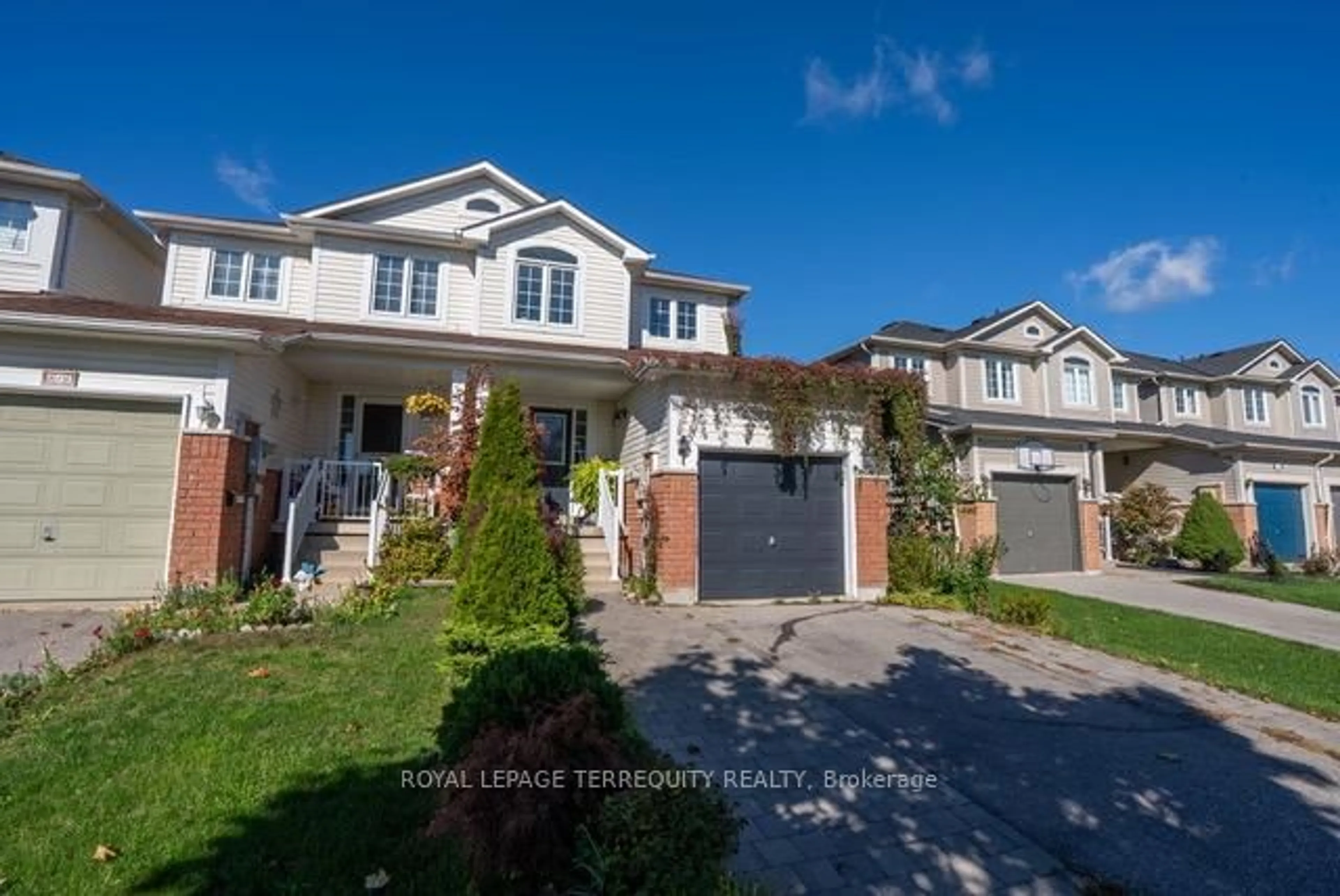 A pic from outside/outdoor area/front of a property/back of a property/a pic from drone, street for 314 Swindells St, Clarington Ontario L1C 5G9
