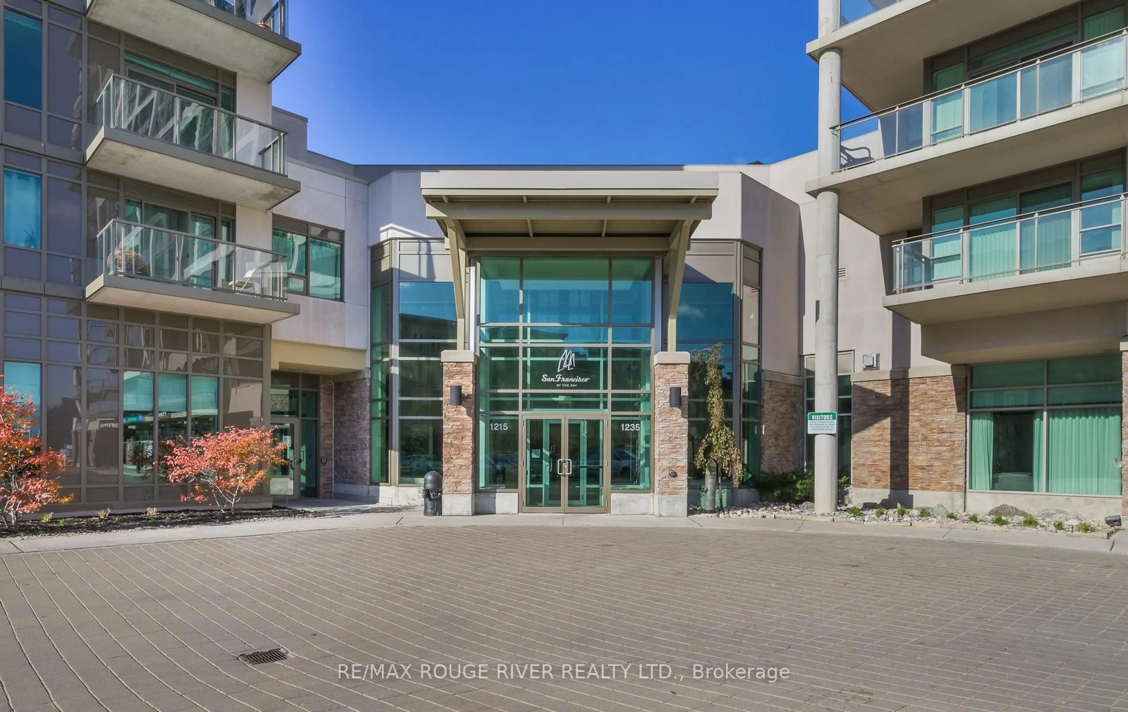 Indoor foyer for 1235 Bayly St #414, Pickering Ontario L1W 1L7