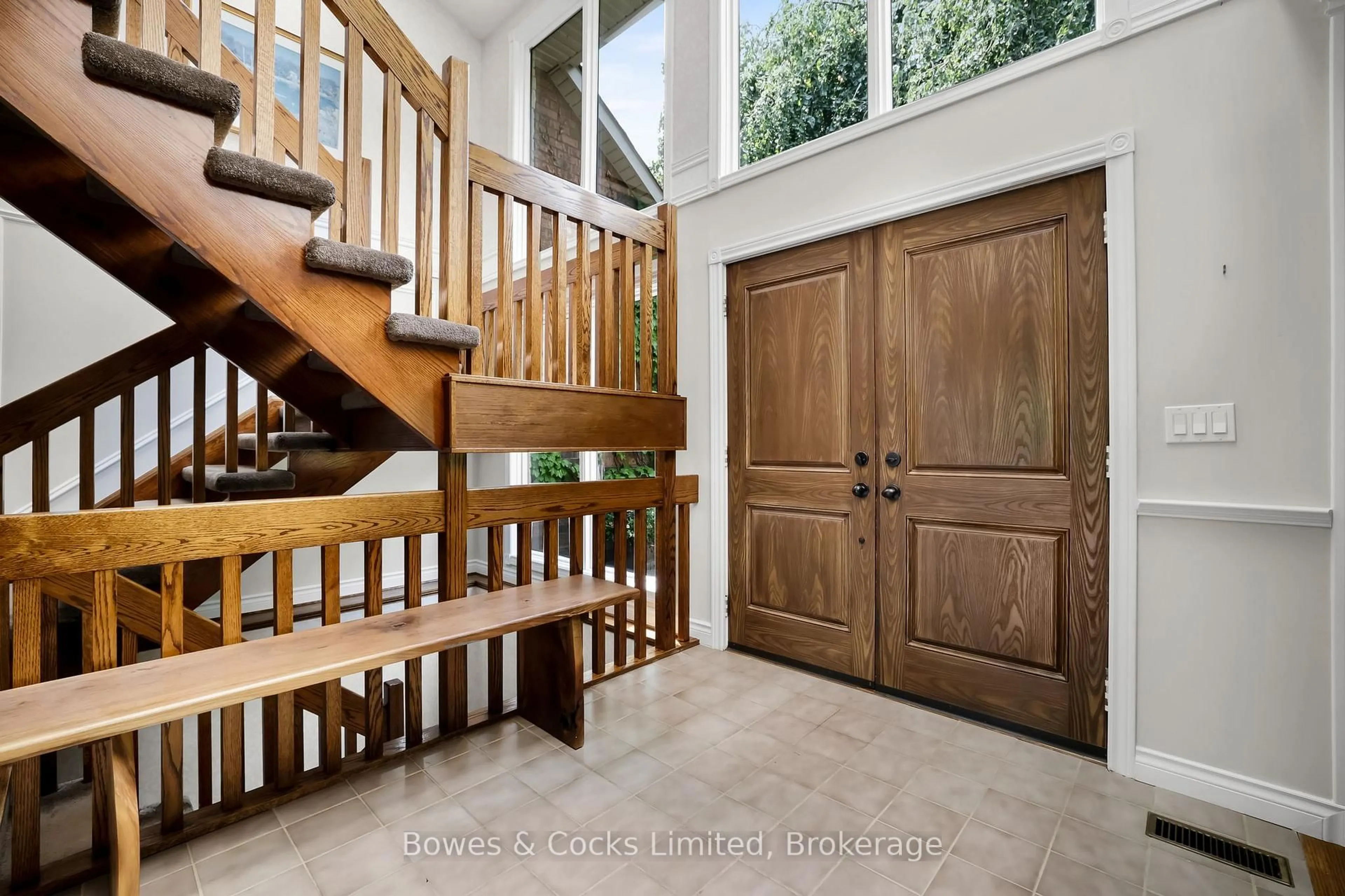 Indoor entryway for 3255 Pollard Rd, Clarington Ontario K0L 2W0
