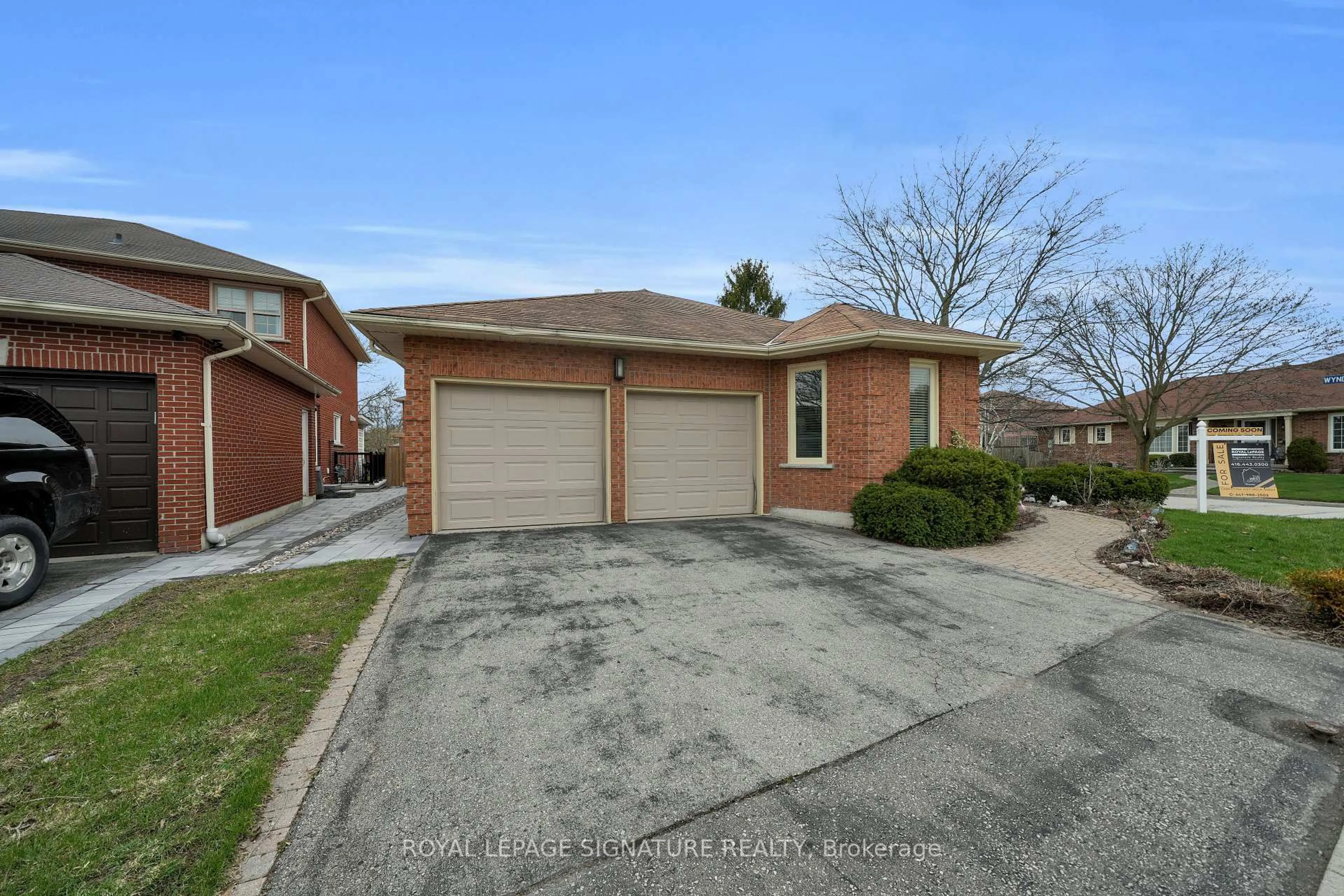 Home with brick exterior material, street for 96 Wyndfield Cres, Whitby Ontario L1N 8K9