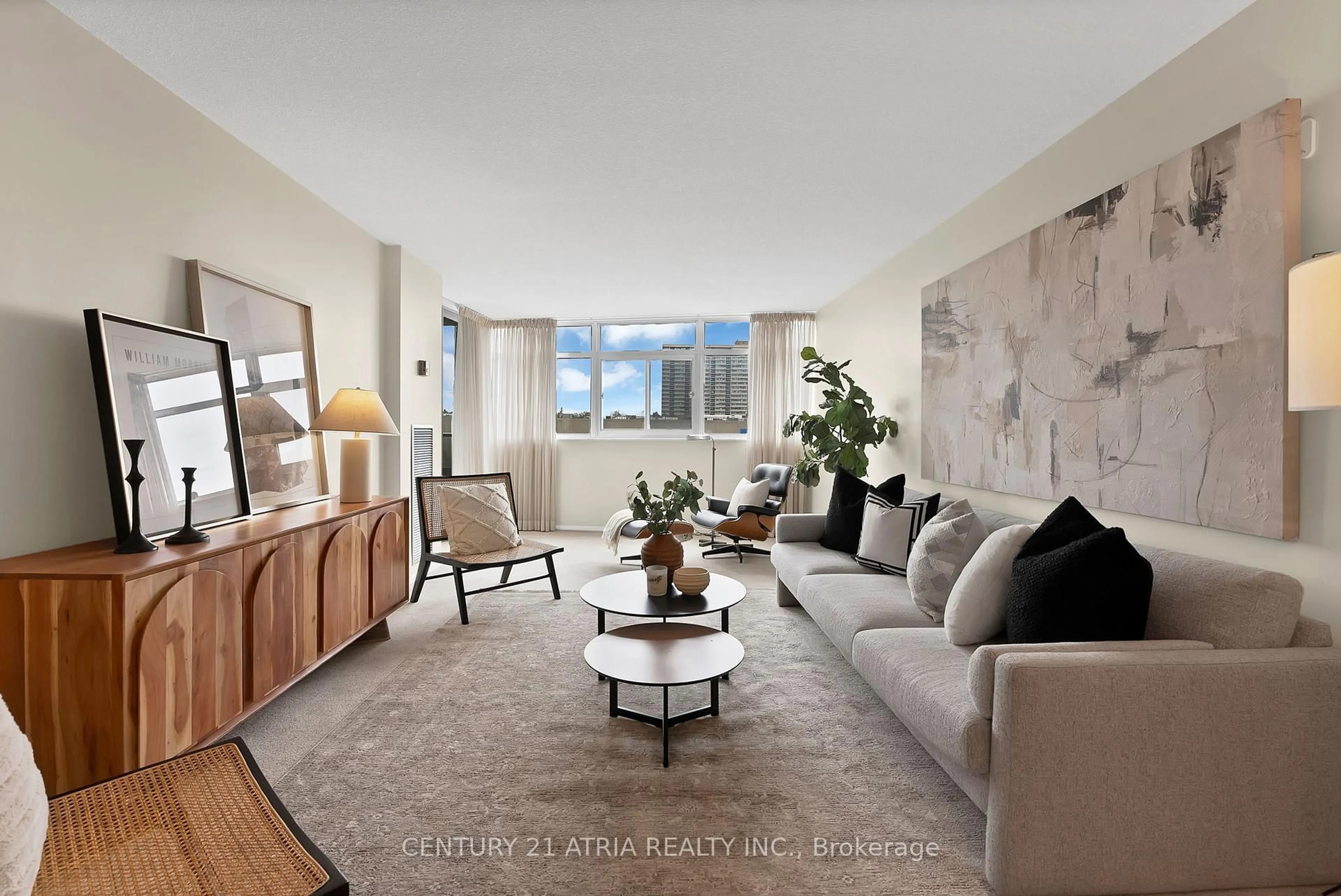 Living room with furniture, unknown for 3151 Bridletowne Circ #503, Toronto Ontario M1W 2T1