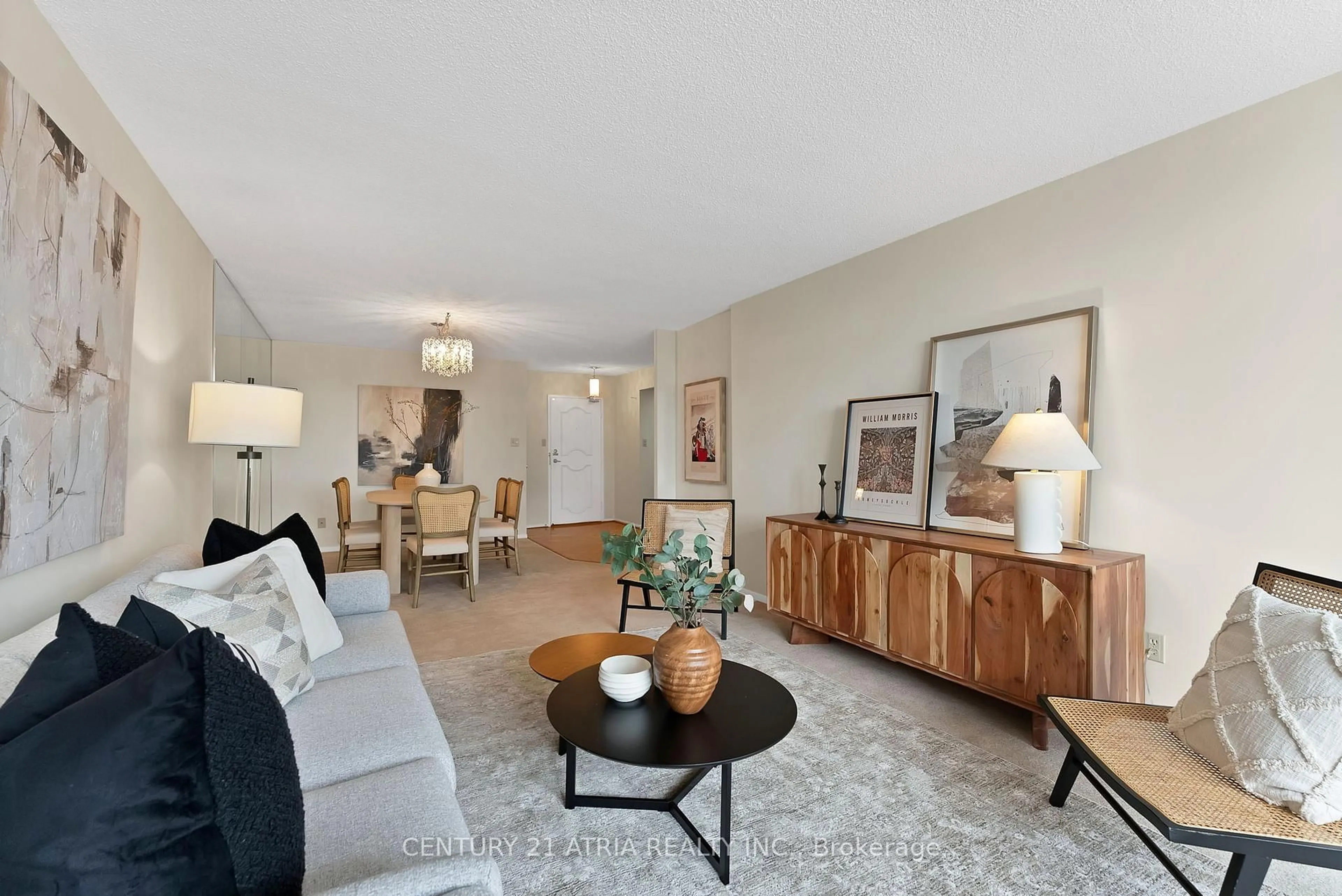 Living room with furniture, unknown for 3151 Bridletowne Circ #503, Toronto Ontario M1W 2T1