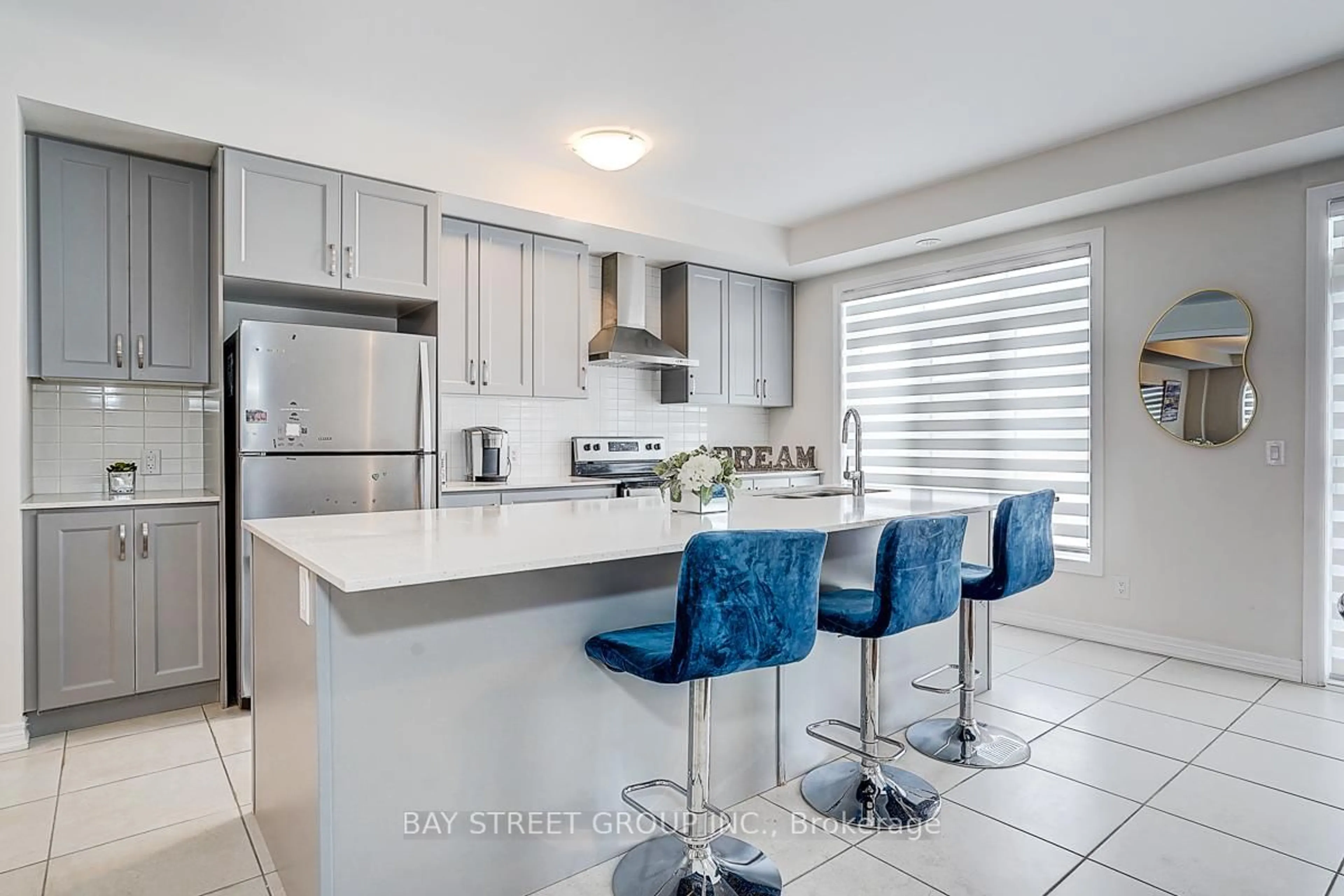 Open concept kitchen, ceramic/tile floor for 19 Morrison Cres, Whitby Ontario L1P 1V4