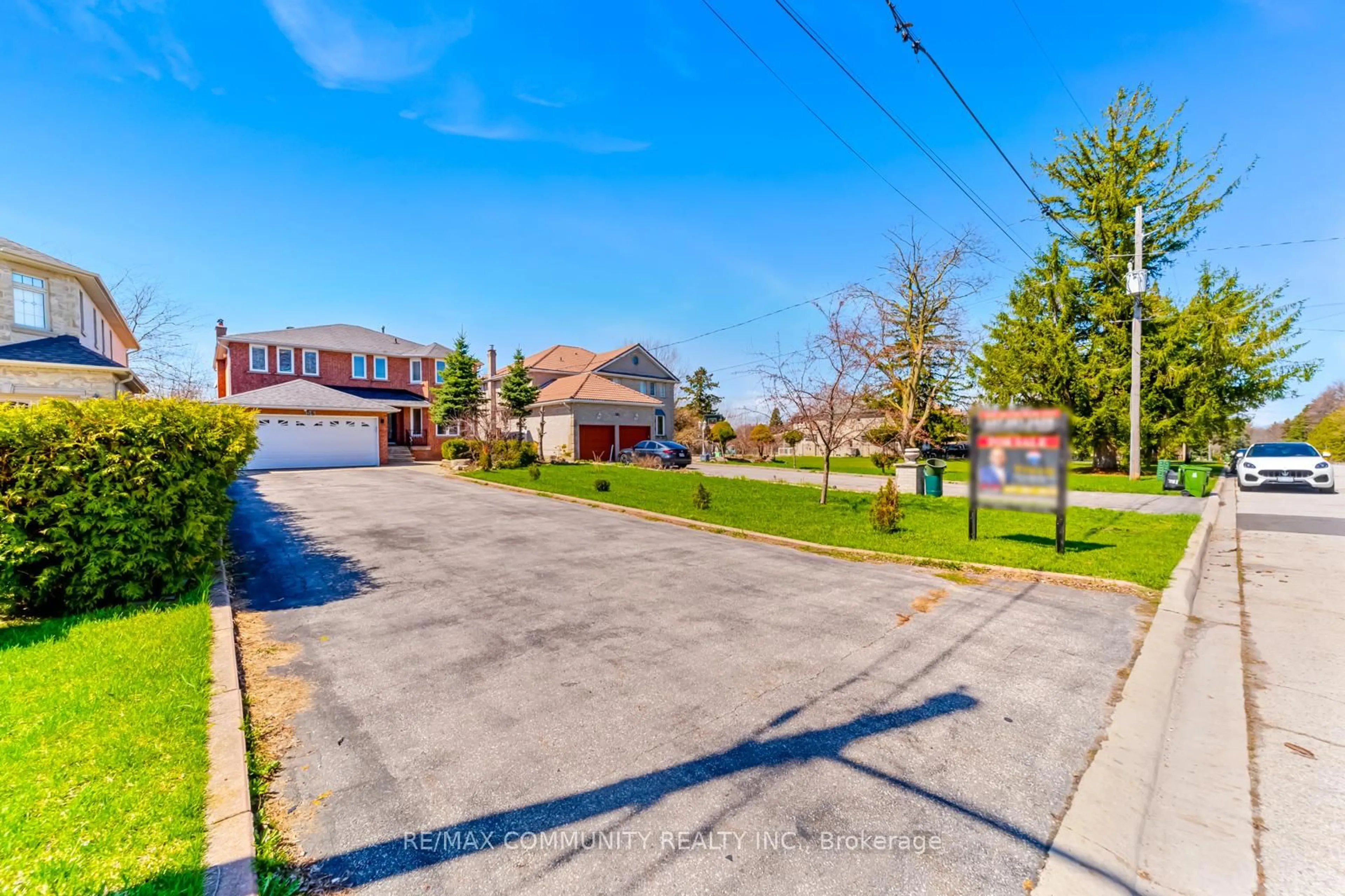 A pic from outside/outdoor area/front of a property/back of a property/a pic from drone, street for 56 Cedar Brae Blvd, Toronto Ontario M1J 2K5