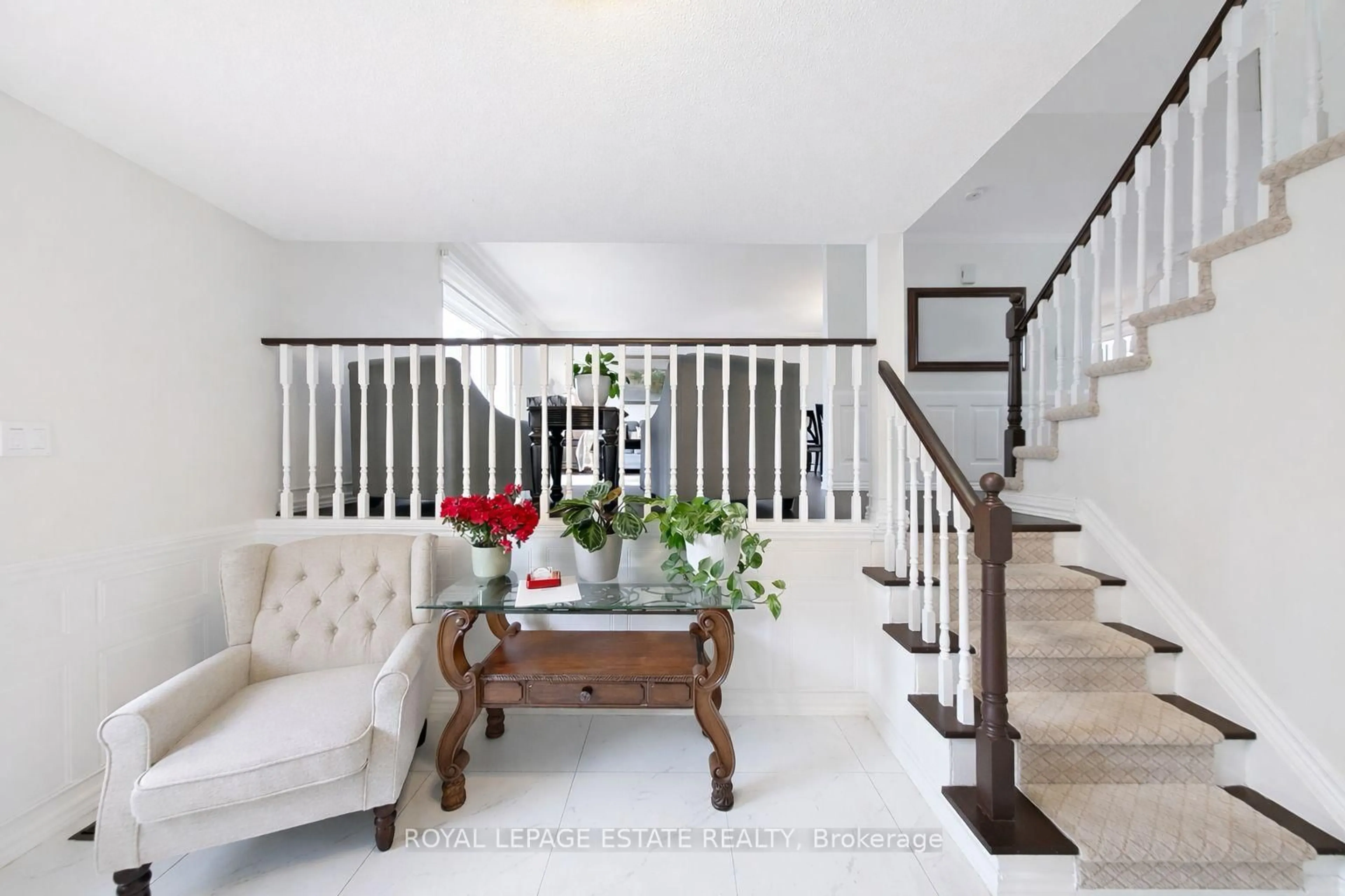 Indoor entryway for 130 William Stephenson Dr, Whitby Ontario L1N 8V1