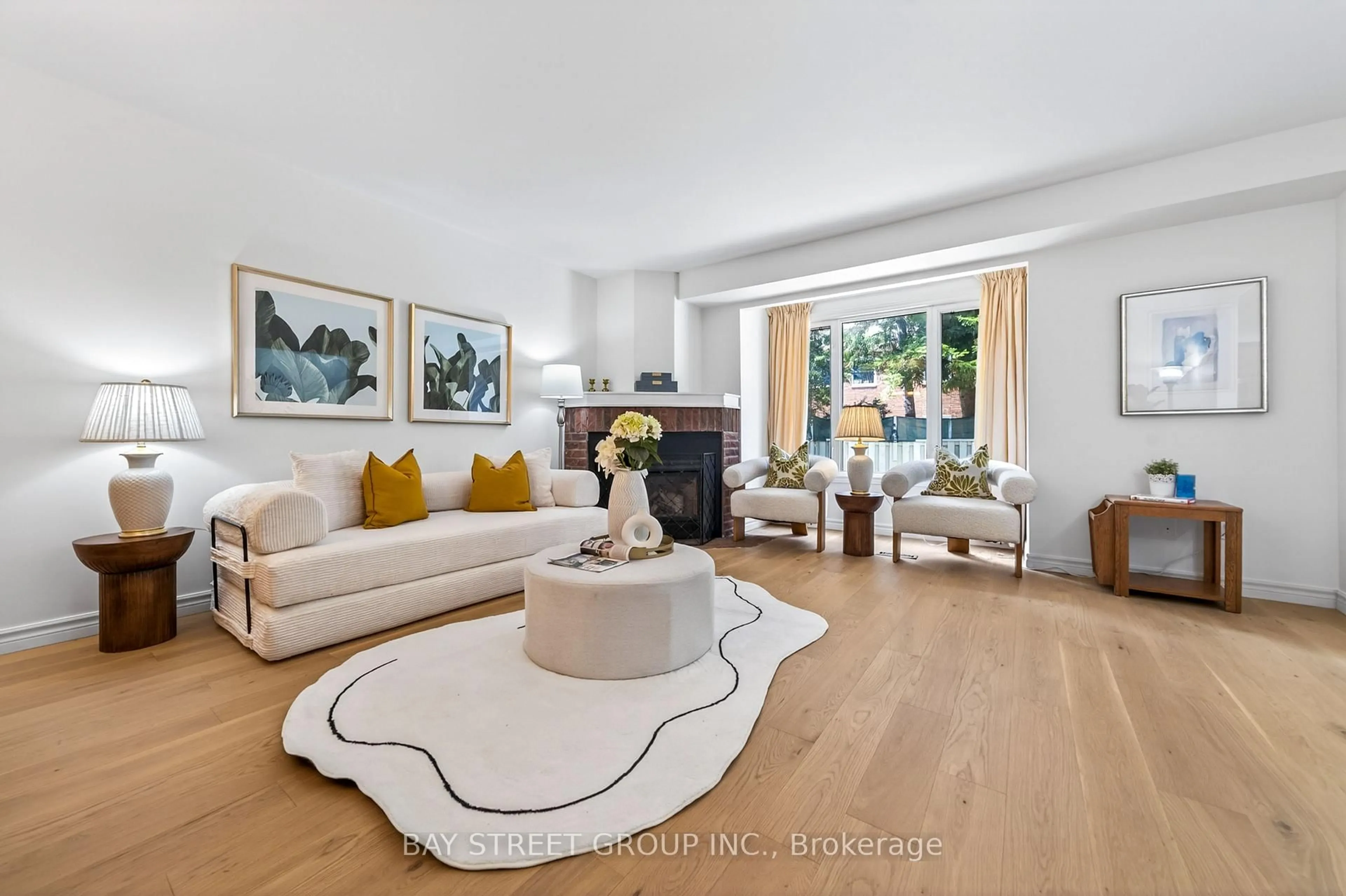 Living room with furniture, unknown for 145 Sandyhook Sq, Toronto Ontario M1W 3N6