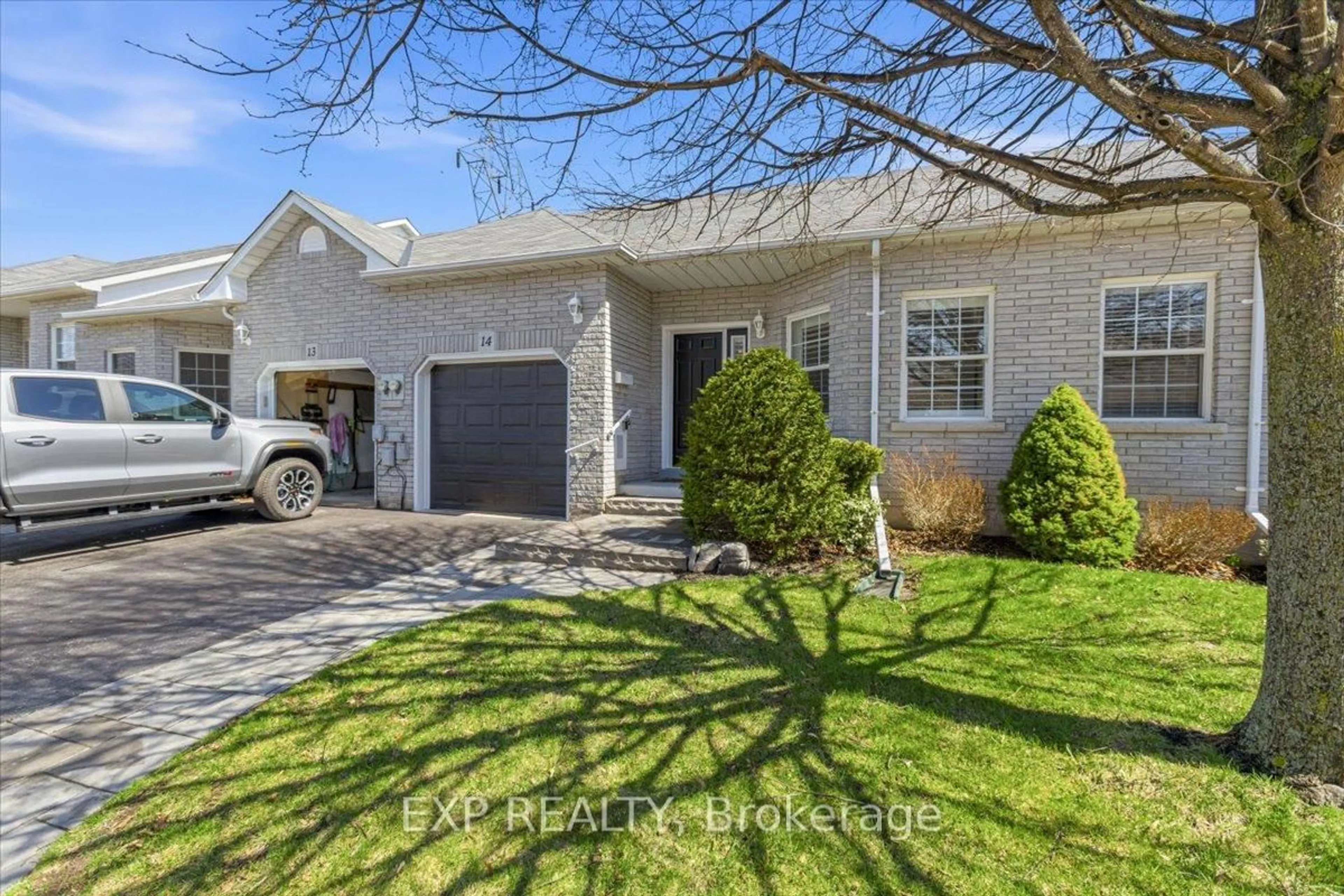 Home with brick exterior material, street for 1111 Wilson Rd #14, Oshawa Ontario L1G 8C2