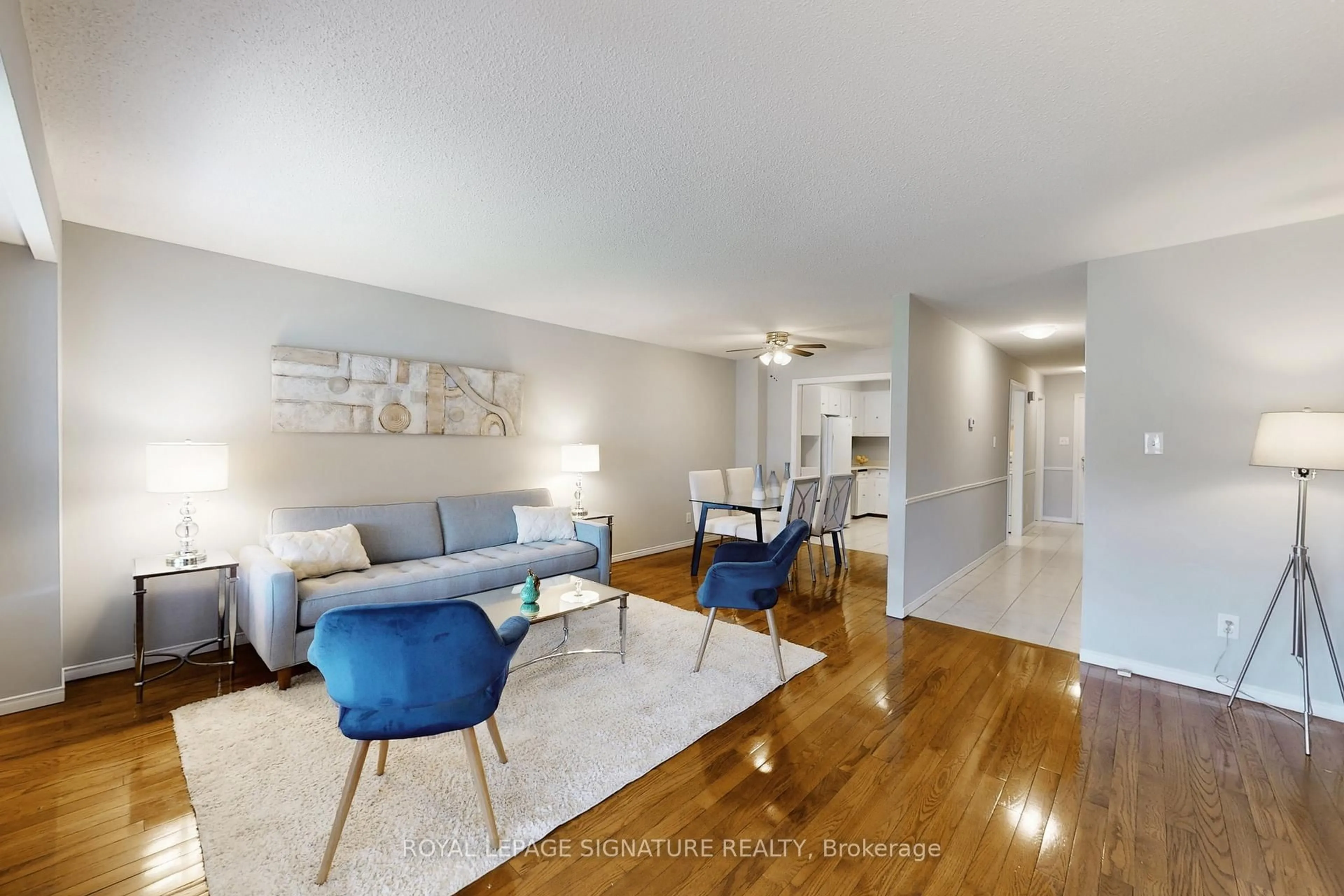 Living room with furniture, unknown for 62 Valdor Dr, Toronto Ontario M1V 1R4