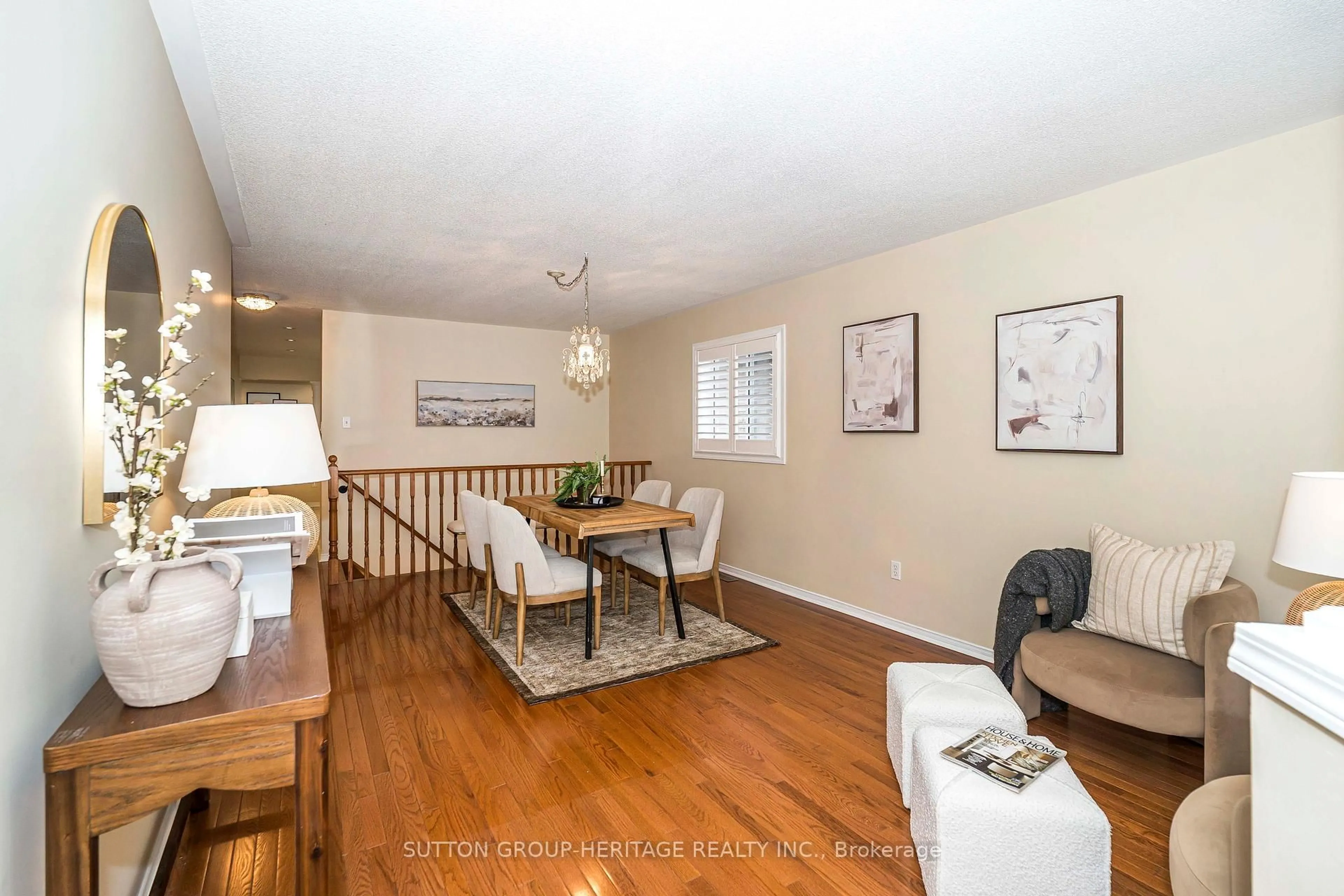 Dining room, wood/laminate floor for 107 Mackey Dr, Whitby Ontario L1P 1R5