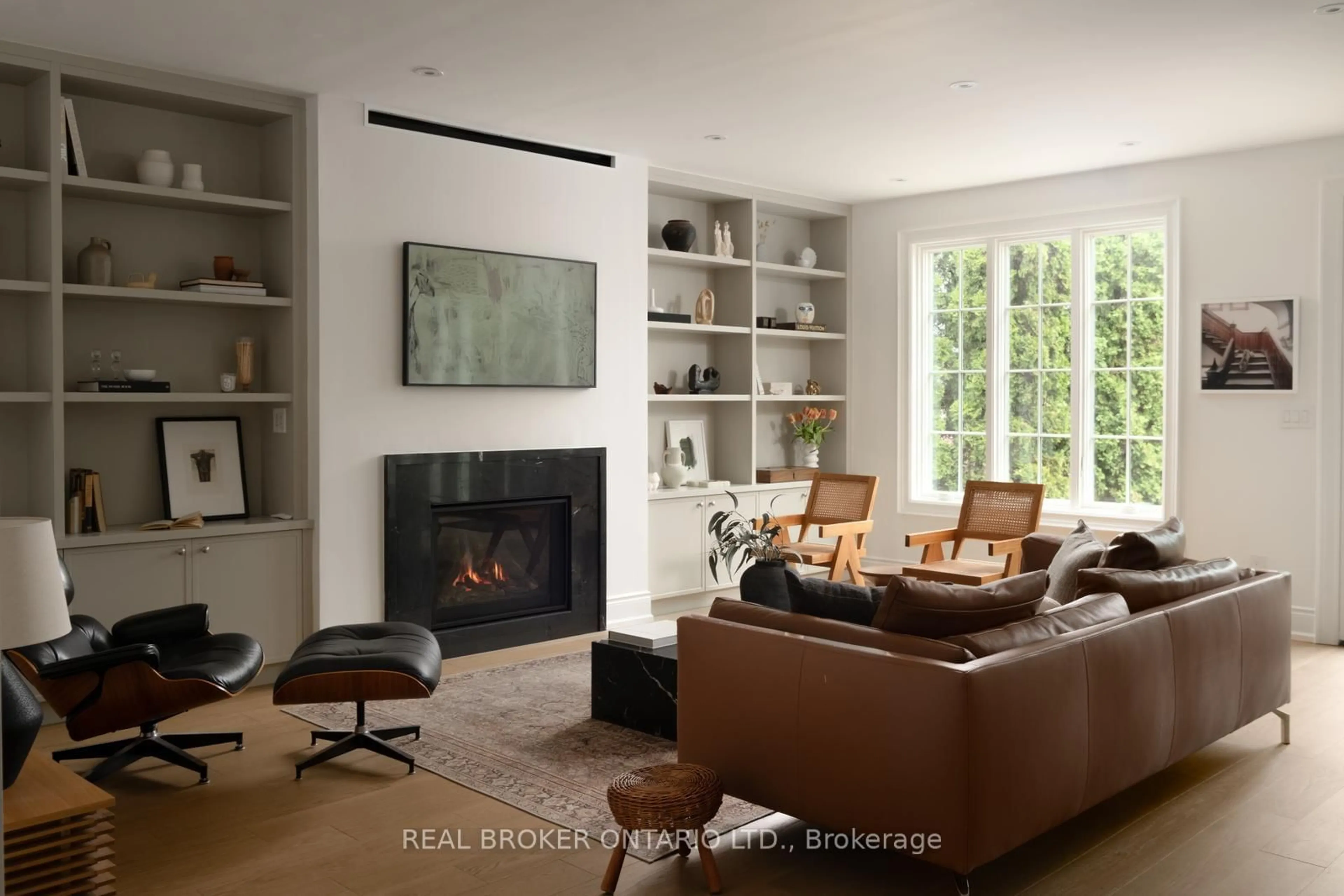 Living room with furniture, unknown for 16 Glenshaw Cres, Toronto Ontario M4B 2C9