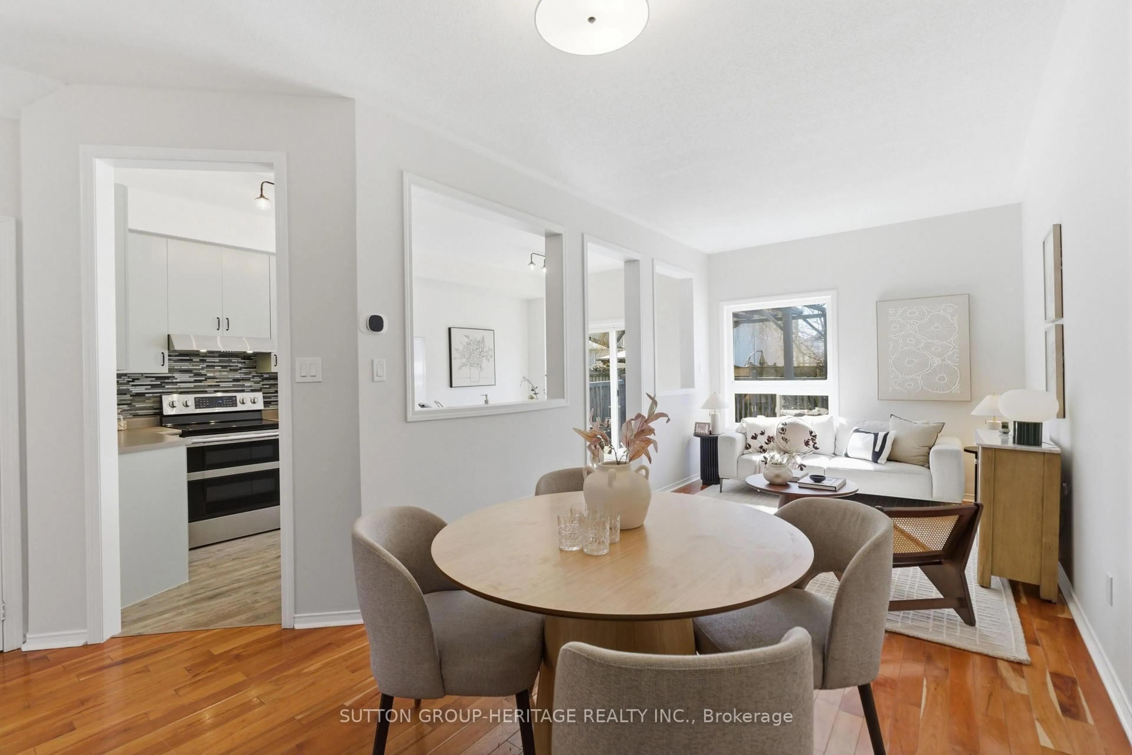 Open concept kitchen, unknown for 54 Tallships Dr, Whitby Ontario L1N 9X7