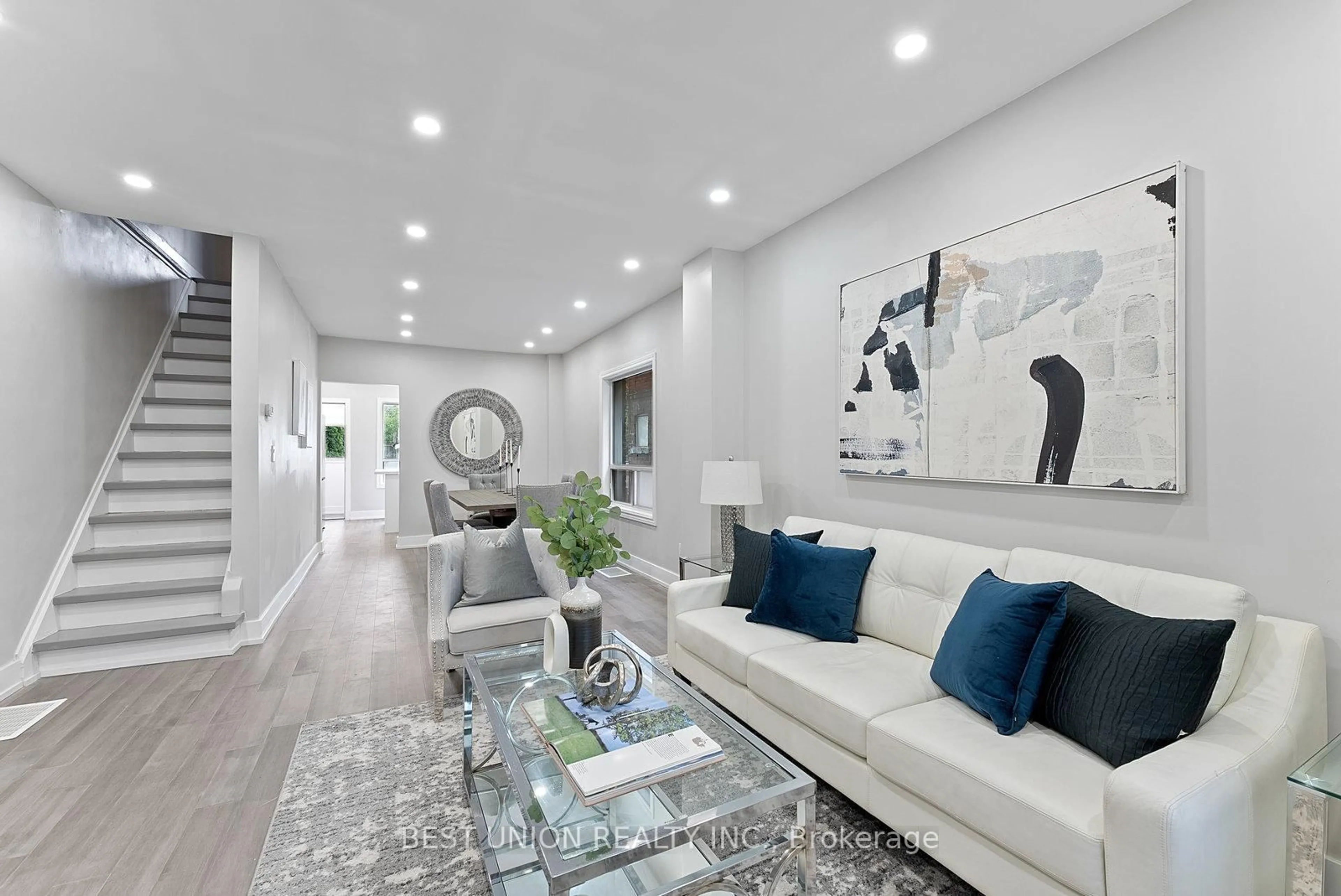 Living room with furniture, unknown for 898 Greenwood Ave, Toronto Ontario M4J 4B8