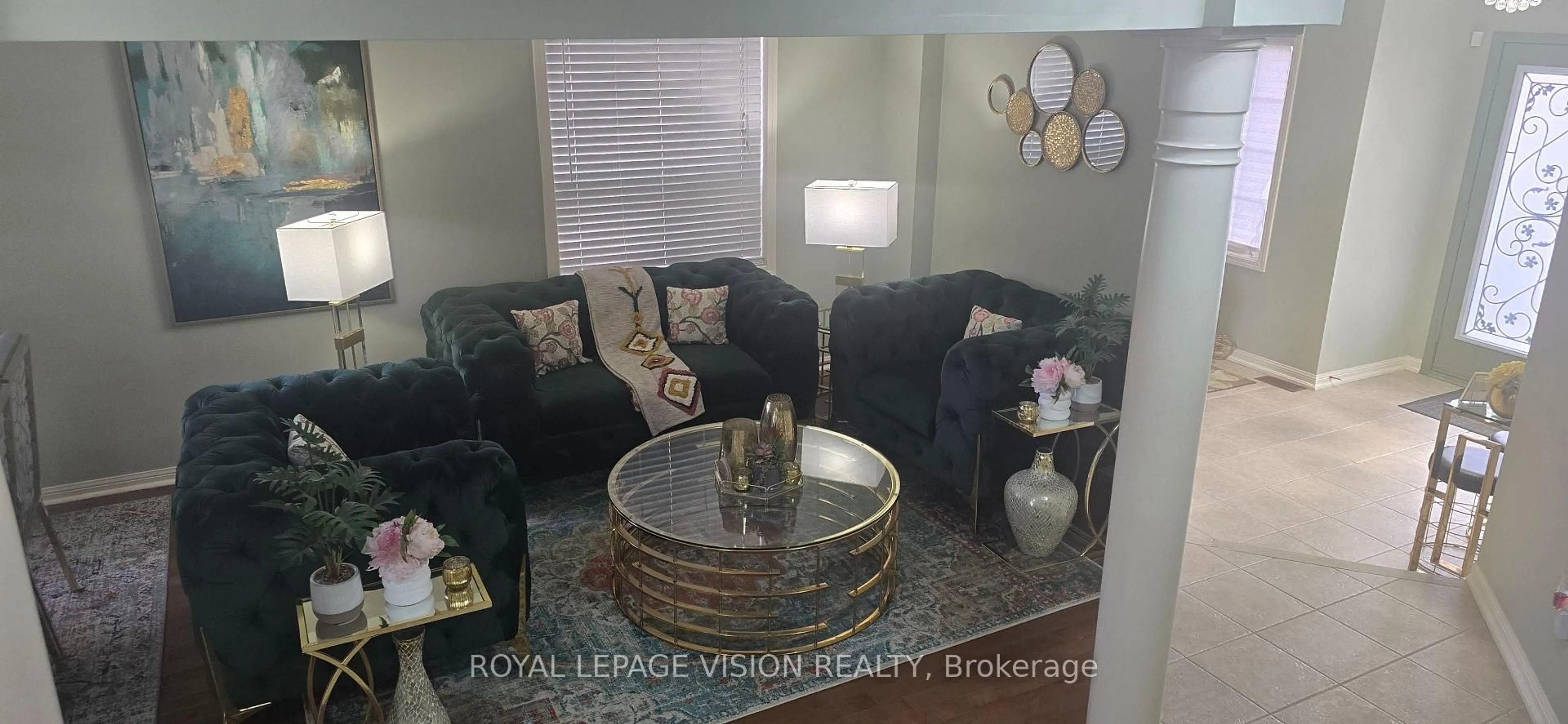 Living room with furniture, unknown for 122 Medland Ave, Whitby Ontario L1P 1W7