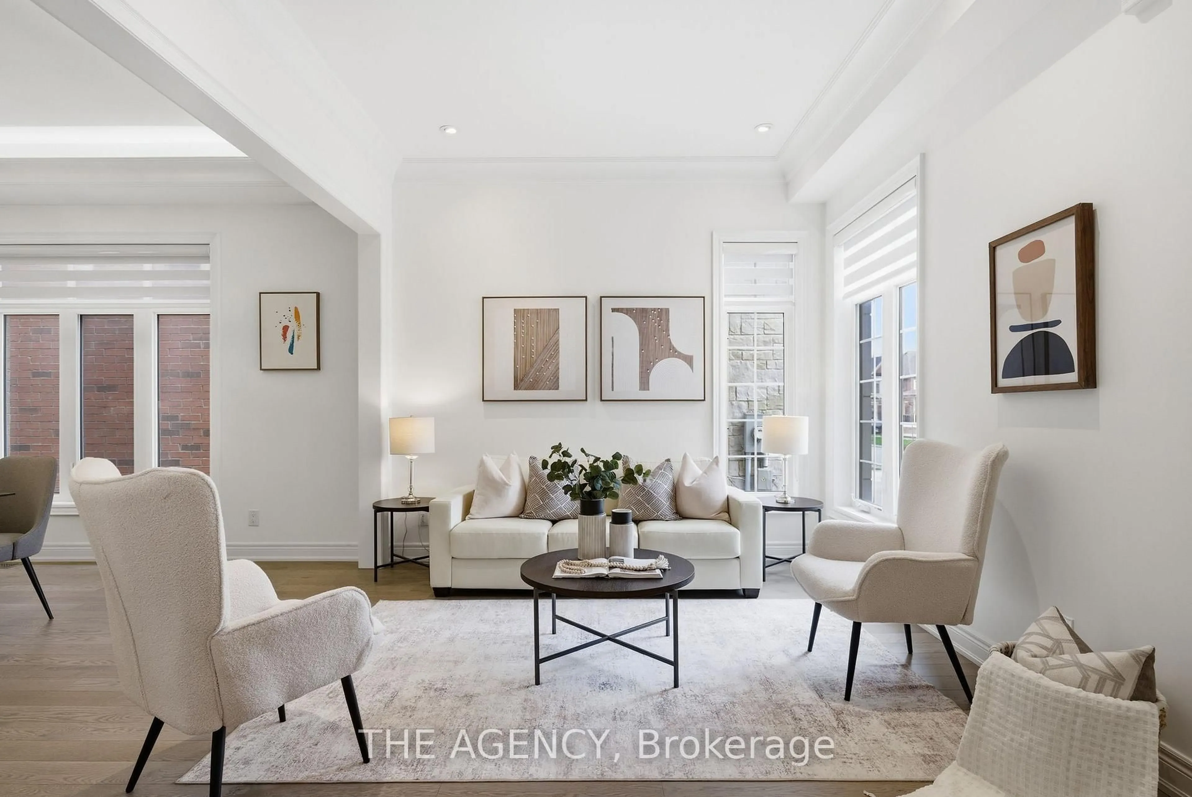 Living room with furniture, unknown for 36 Blenheim Circ, Whitby Ontario L1P 0E3