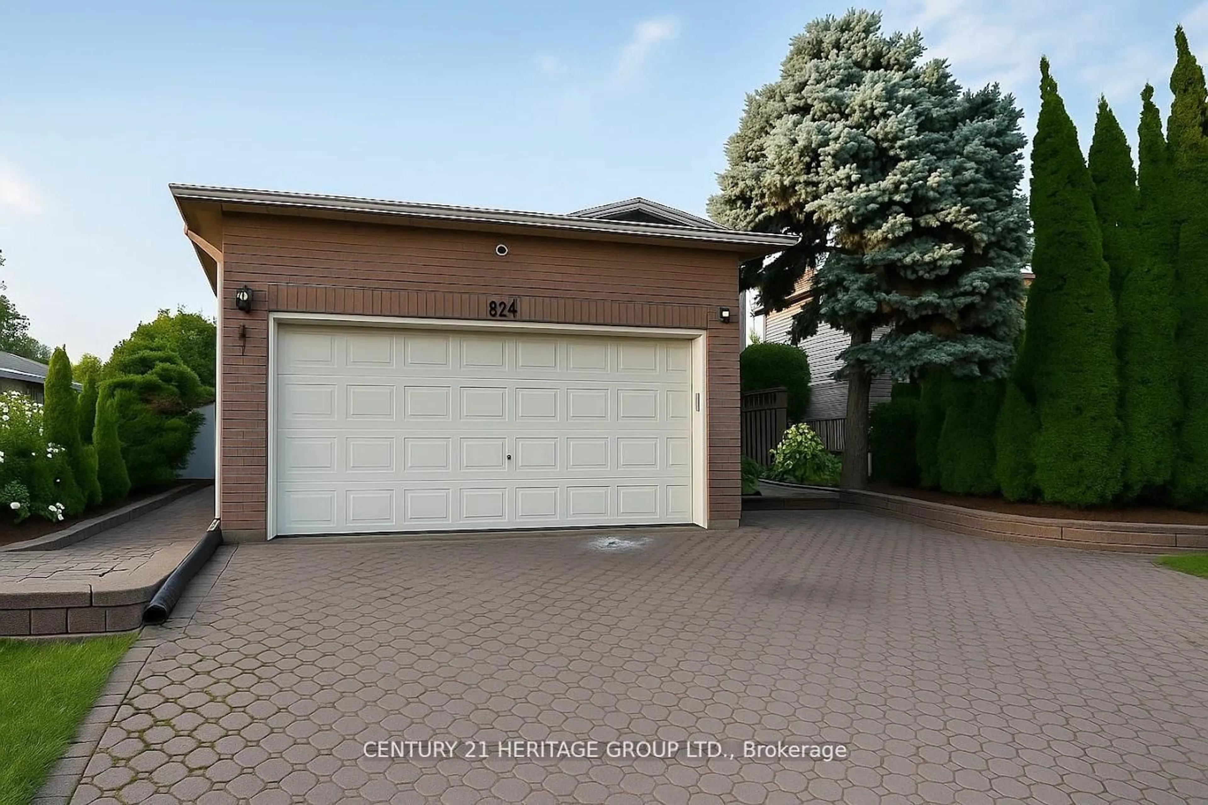 Indoor garage for 824 Thornton Rd, Oshawa Ontario L1J 7N2