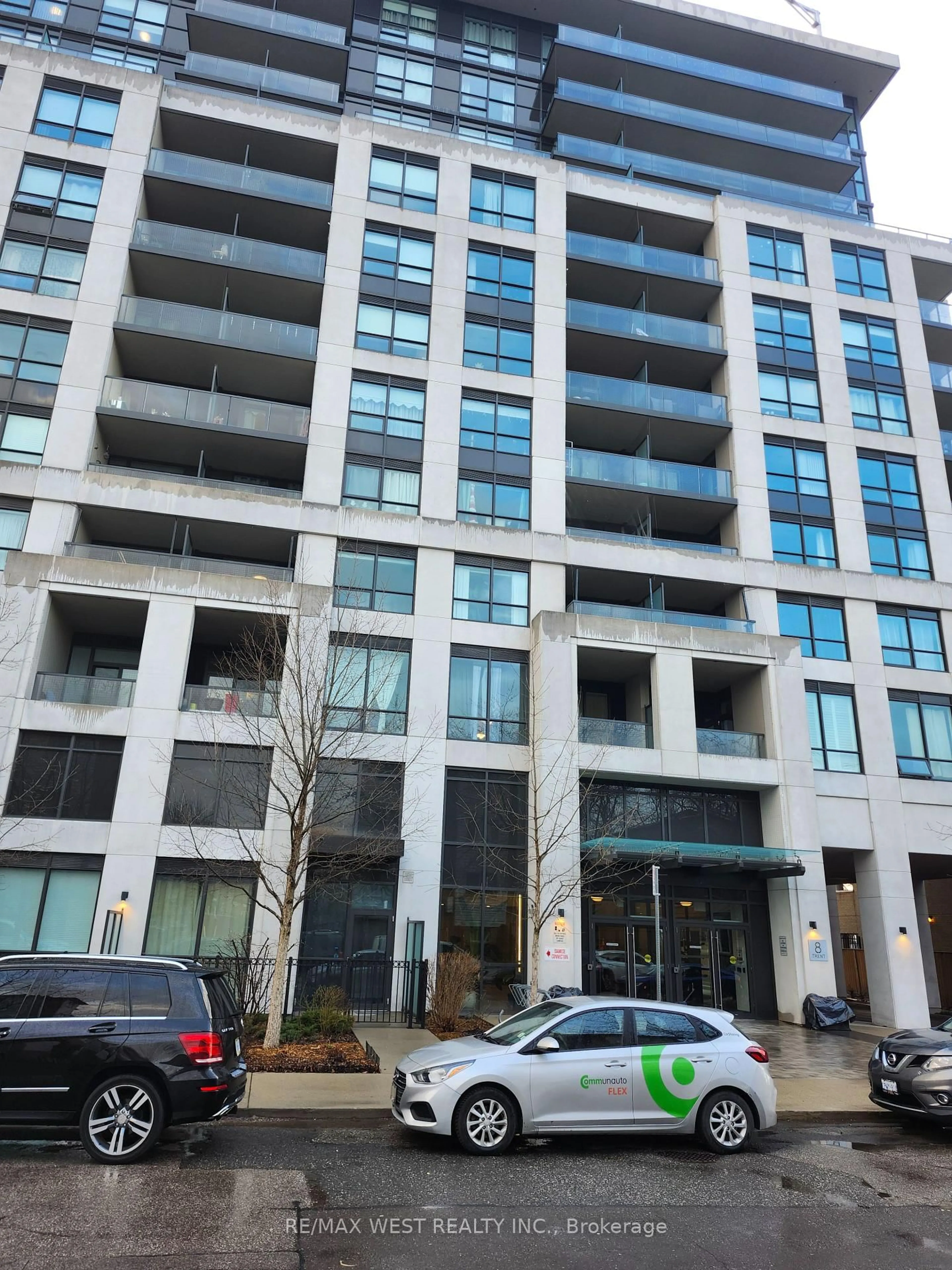 Unknown for 8 Trent Ave #426, Toronto Ontario M4C 0A6