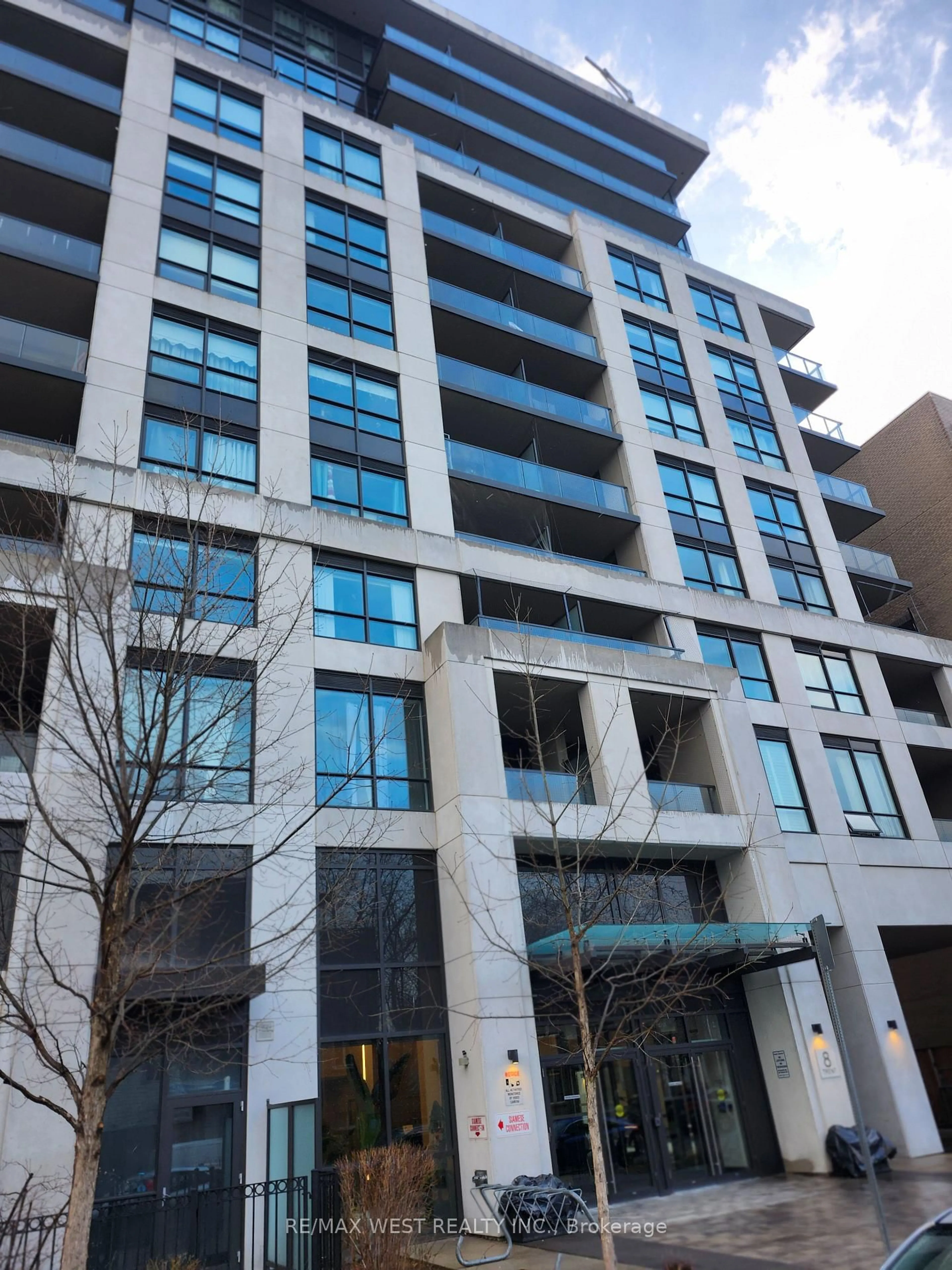 Indoor foyer for 8 Trent Ave #426, Toronto Ontario M4C 0A6