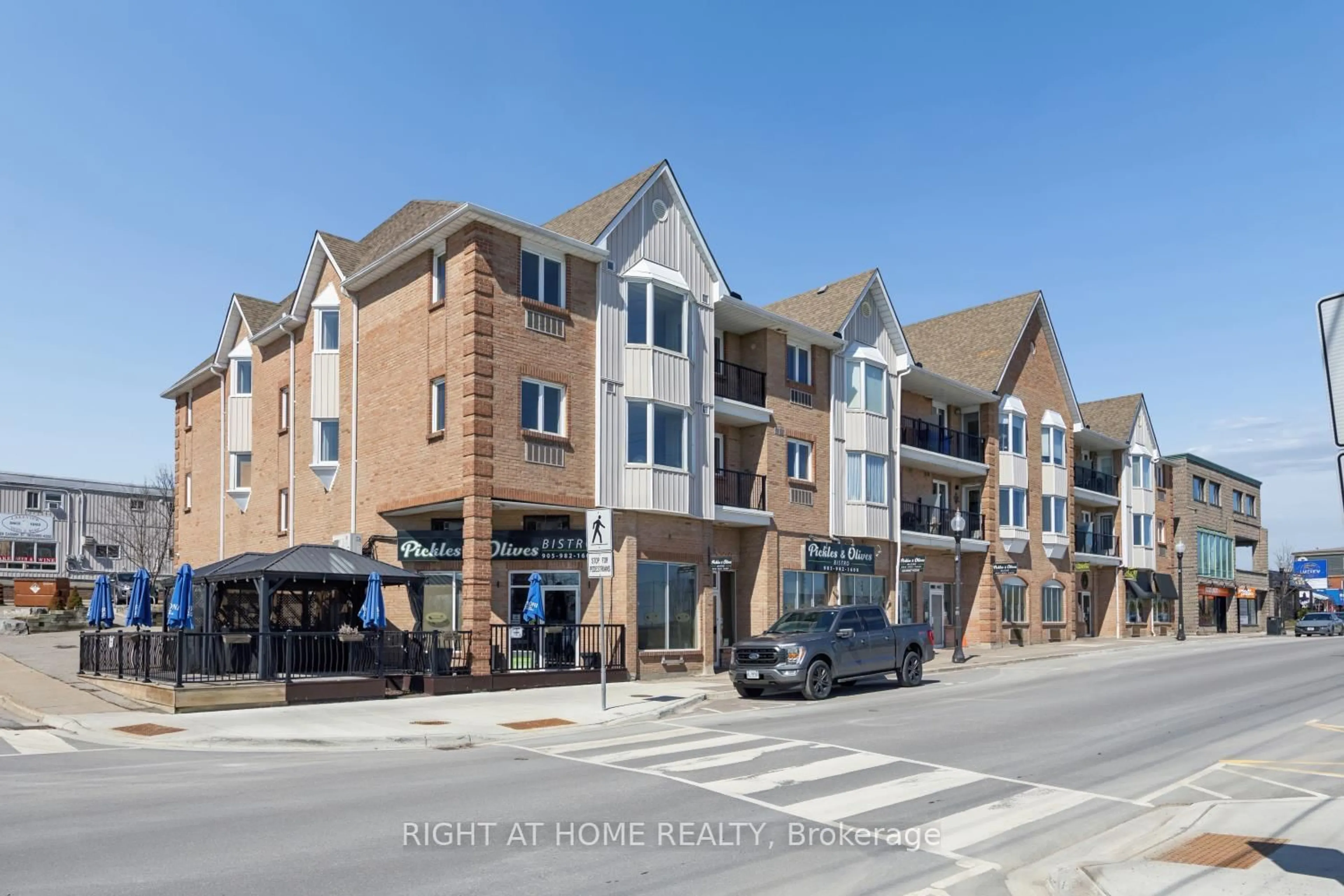 Unknown for 108 water St #301, Scugog Ontario L9L 1R2