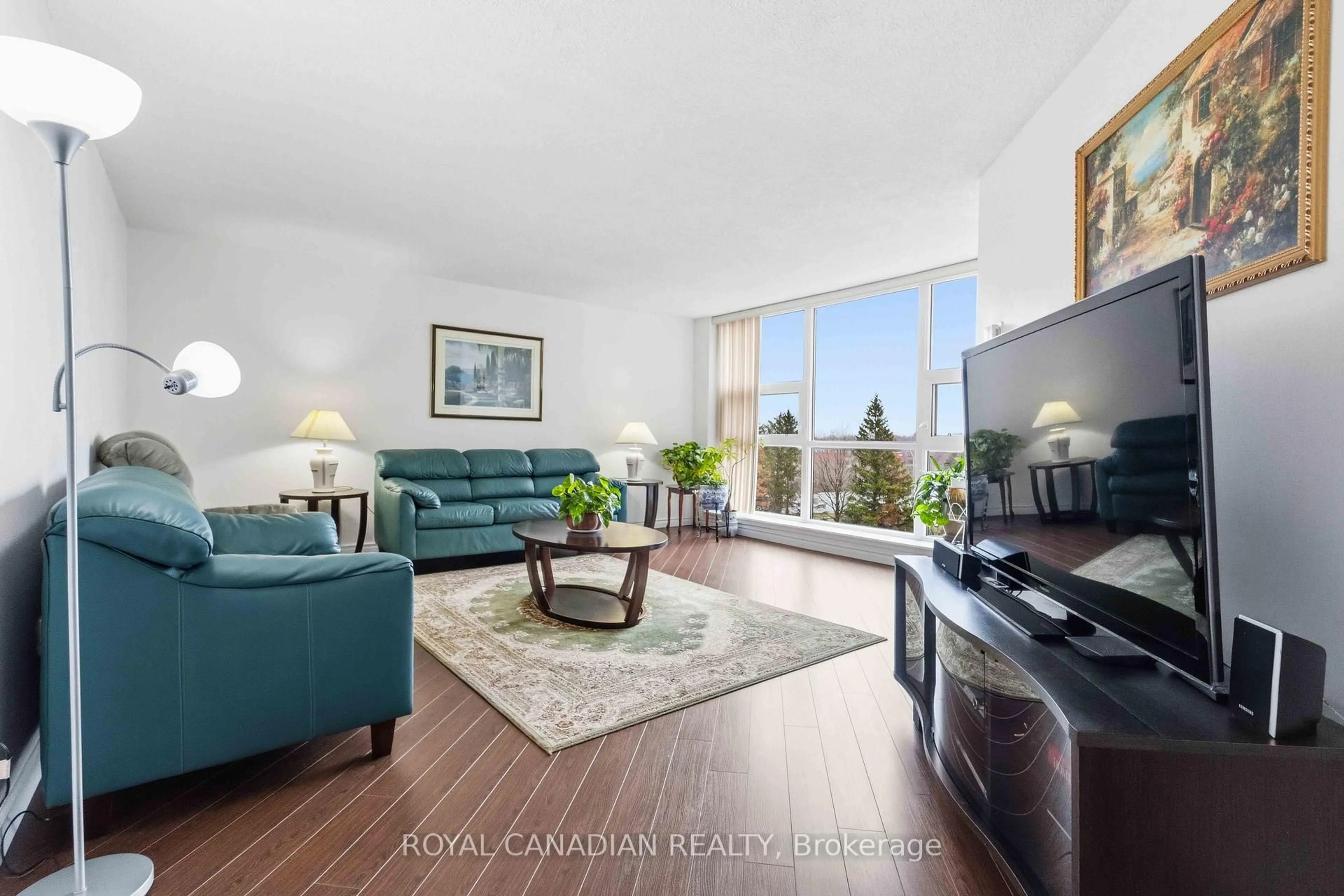 Living room with furniture, unknown for 20 Dean Park Rd #510, Toronto Ontario M1B 3G9