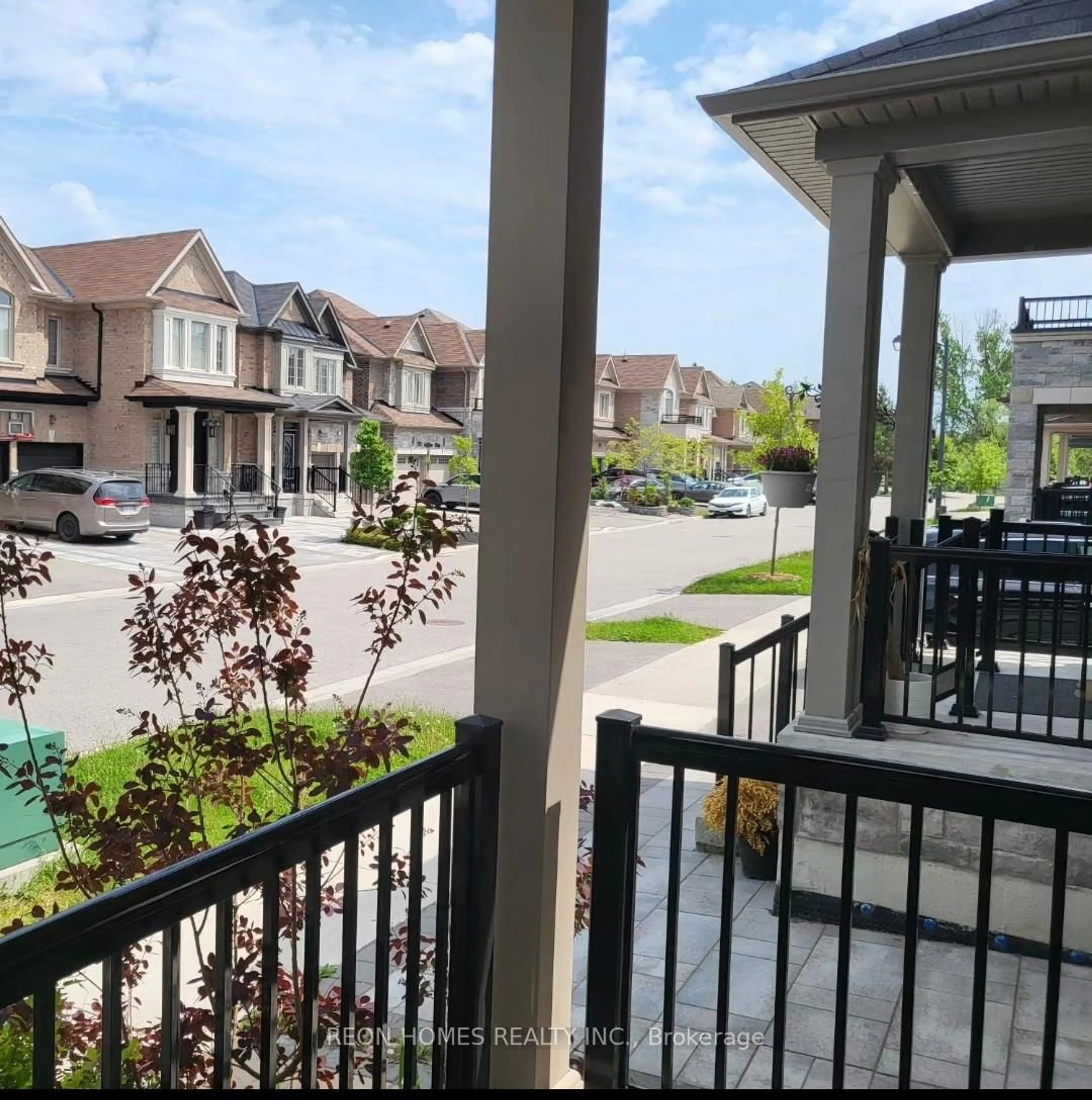 Unknown for 2142 Saffron Dr, Pickering Ontario L1X 0E2