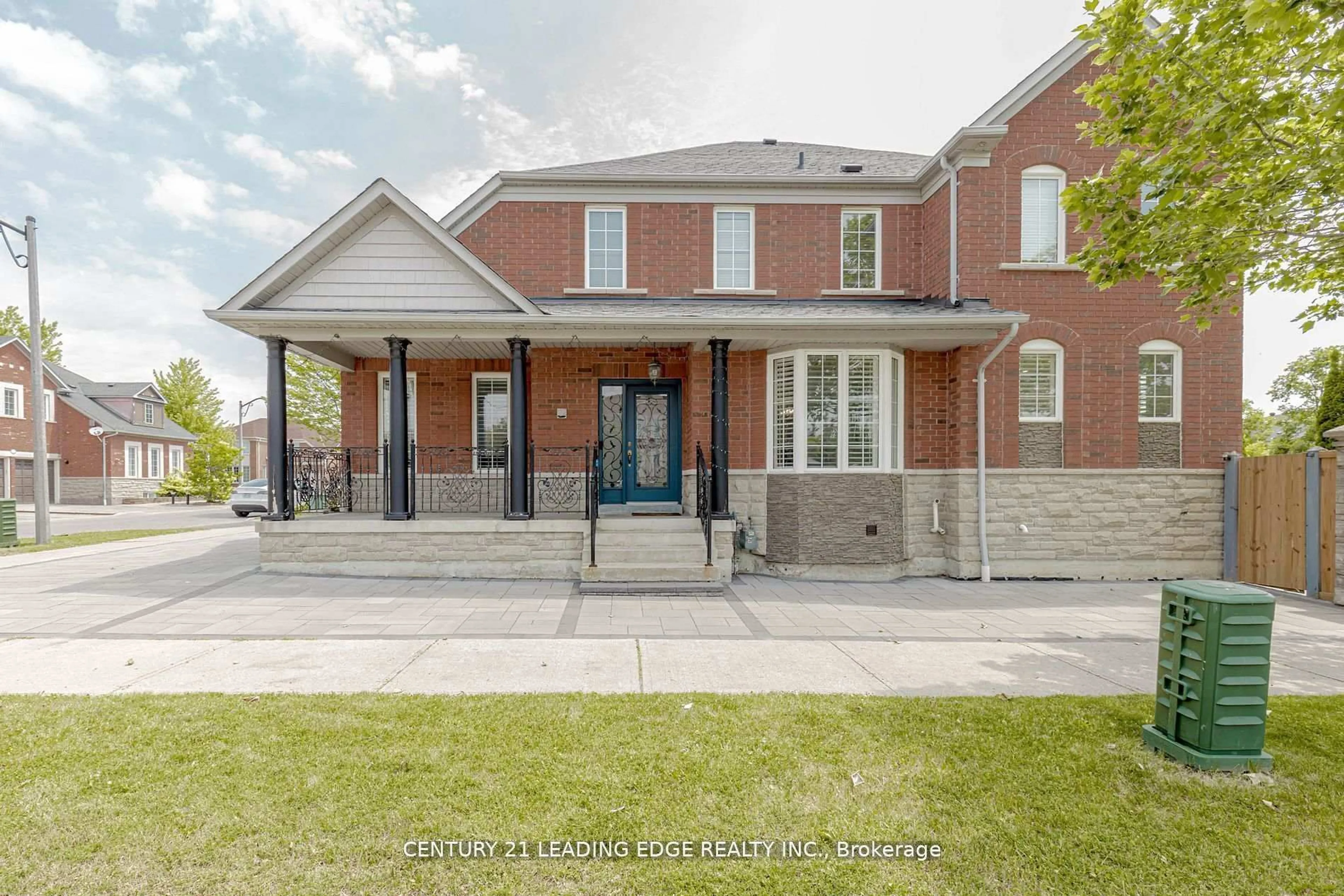 Home with brick exterior material, street for 15 Alden Sq, Ajax Ontario L1T 4Z2