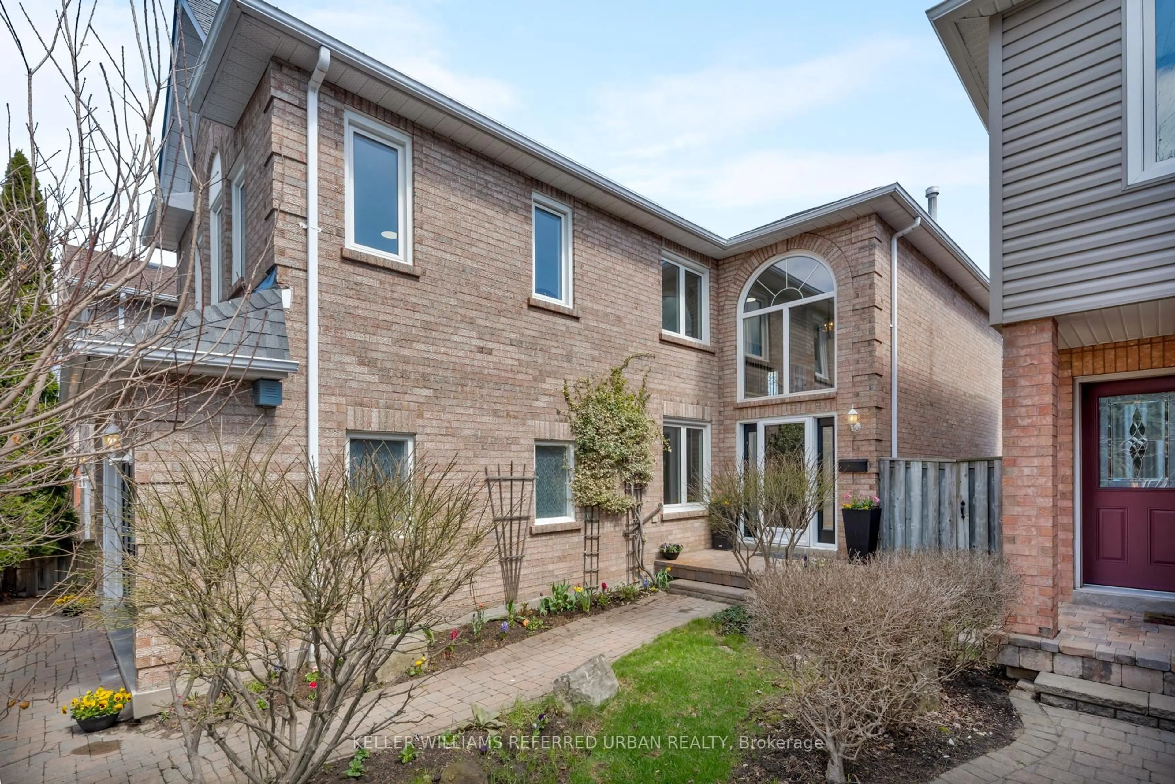 Home with brick exterior material, street for 1064 Moorelands Cres, Pickering Ontario L1W 3K4