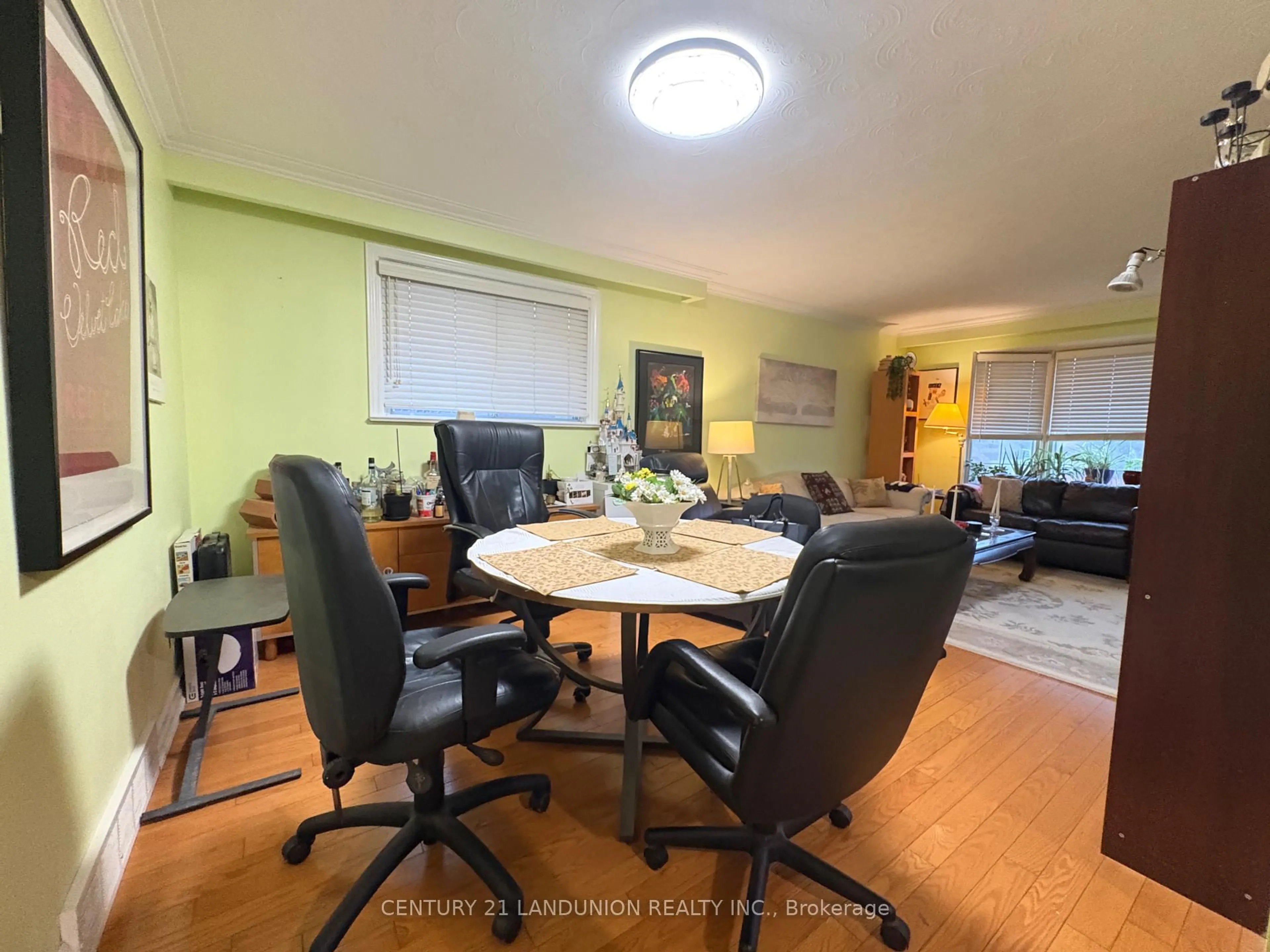 Unknown for 15 Fordover Dr, Toronto Ontario M1E 1T7