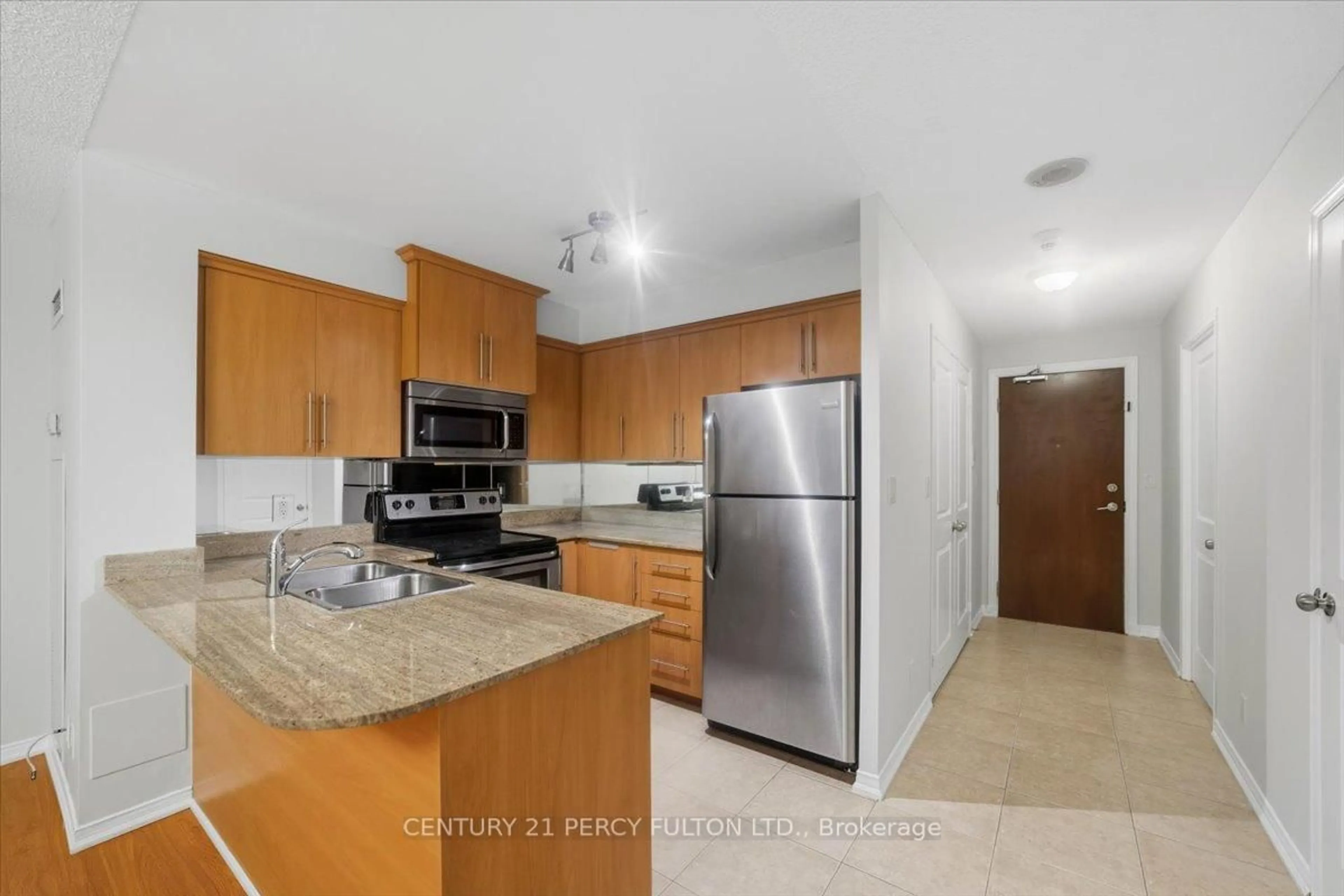 Standard kitchen, unknown for 6 Rosebank Dr #2C, Toronto Ontario M1B 0A1
