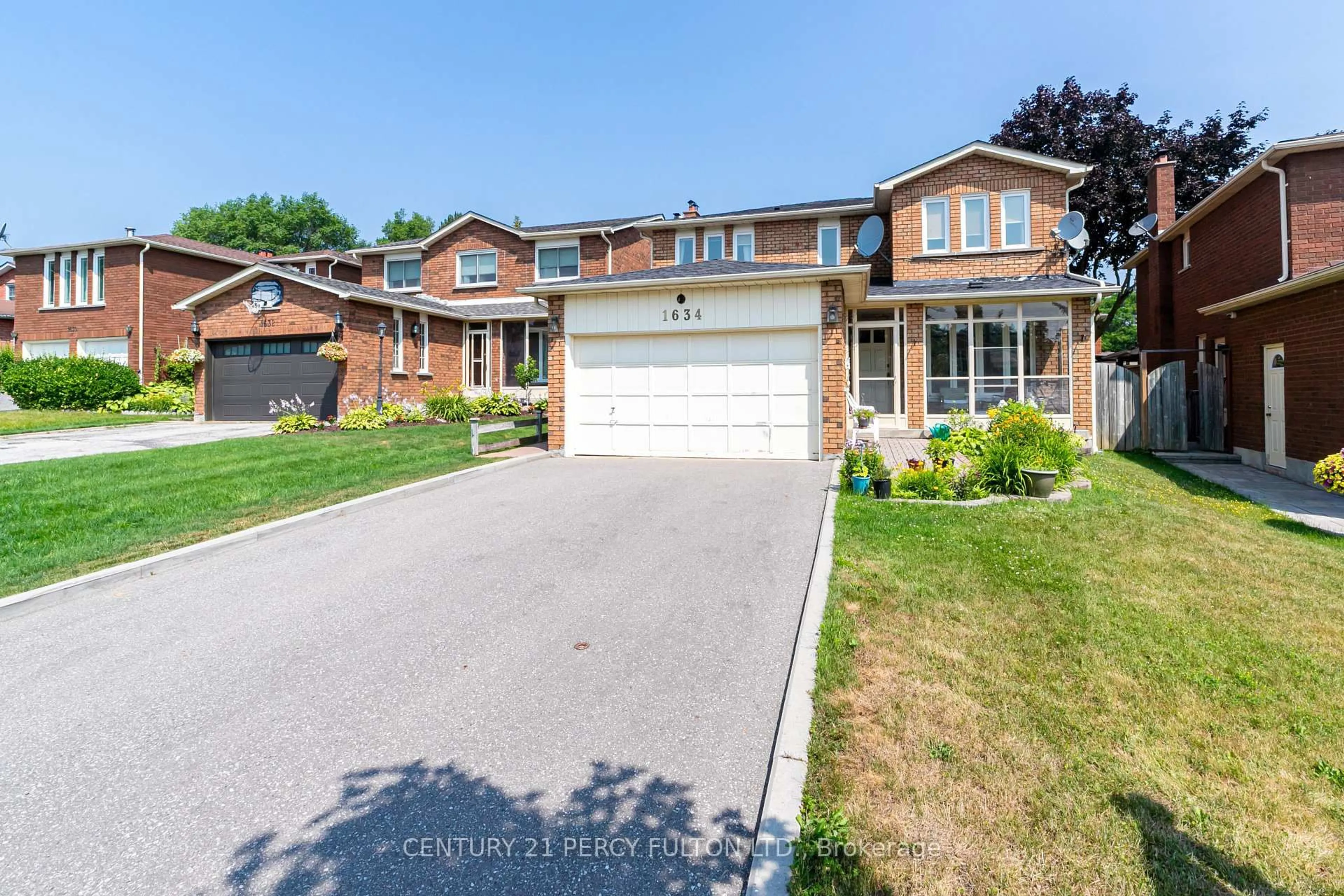 Home with brick exterior material, street for 1634 Beaton Way, Pickering Ontario L1X 1X8