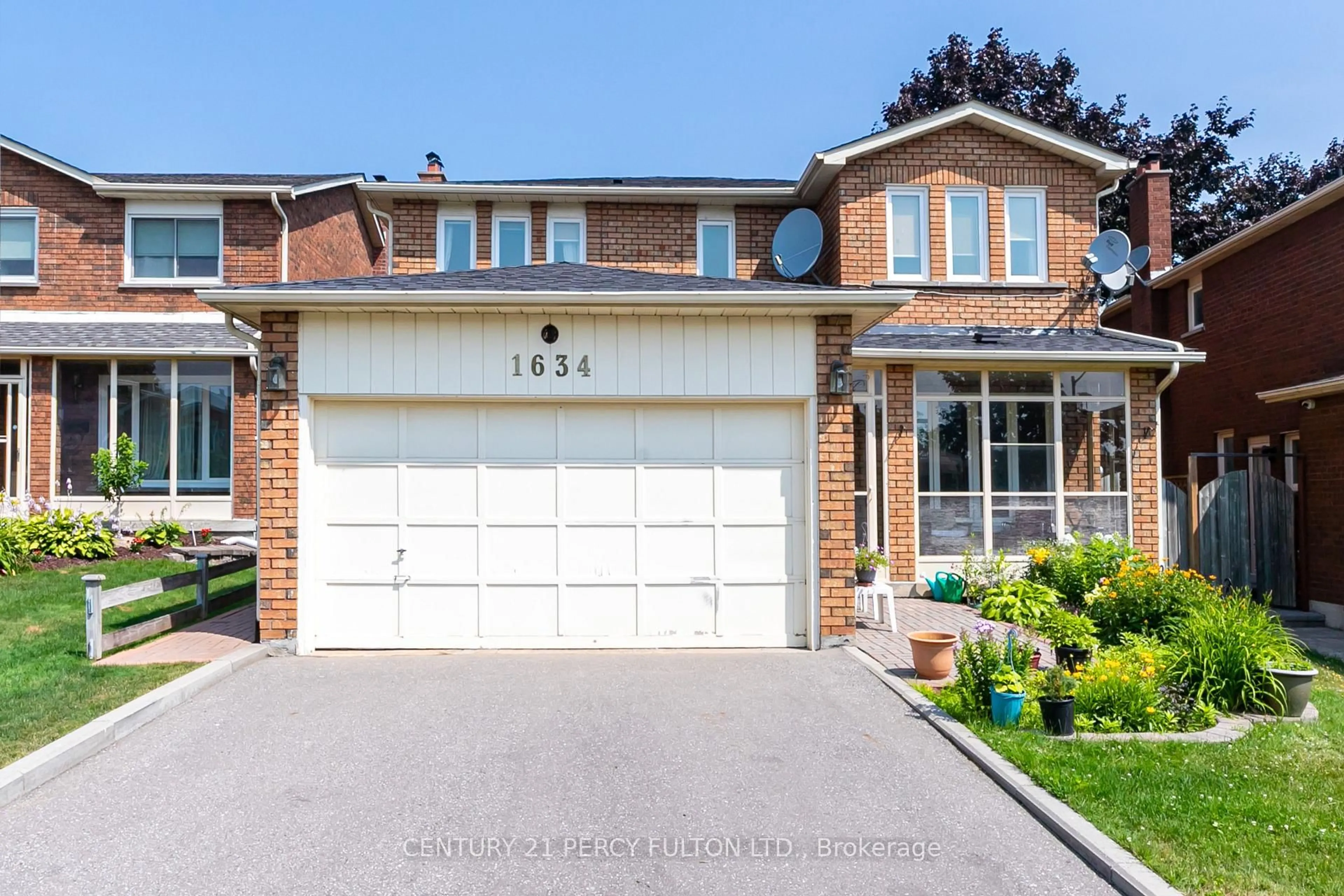 Home with brick exterior material, street for 1634 Beaton Way, Pickering Ontario L1X 1X8