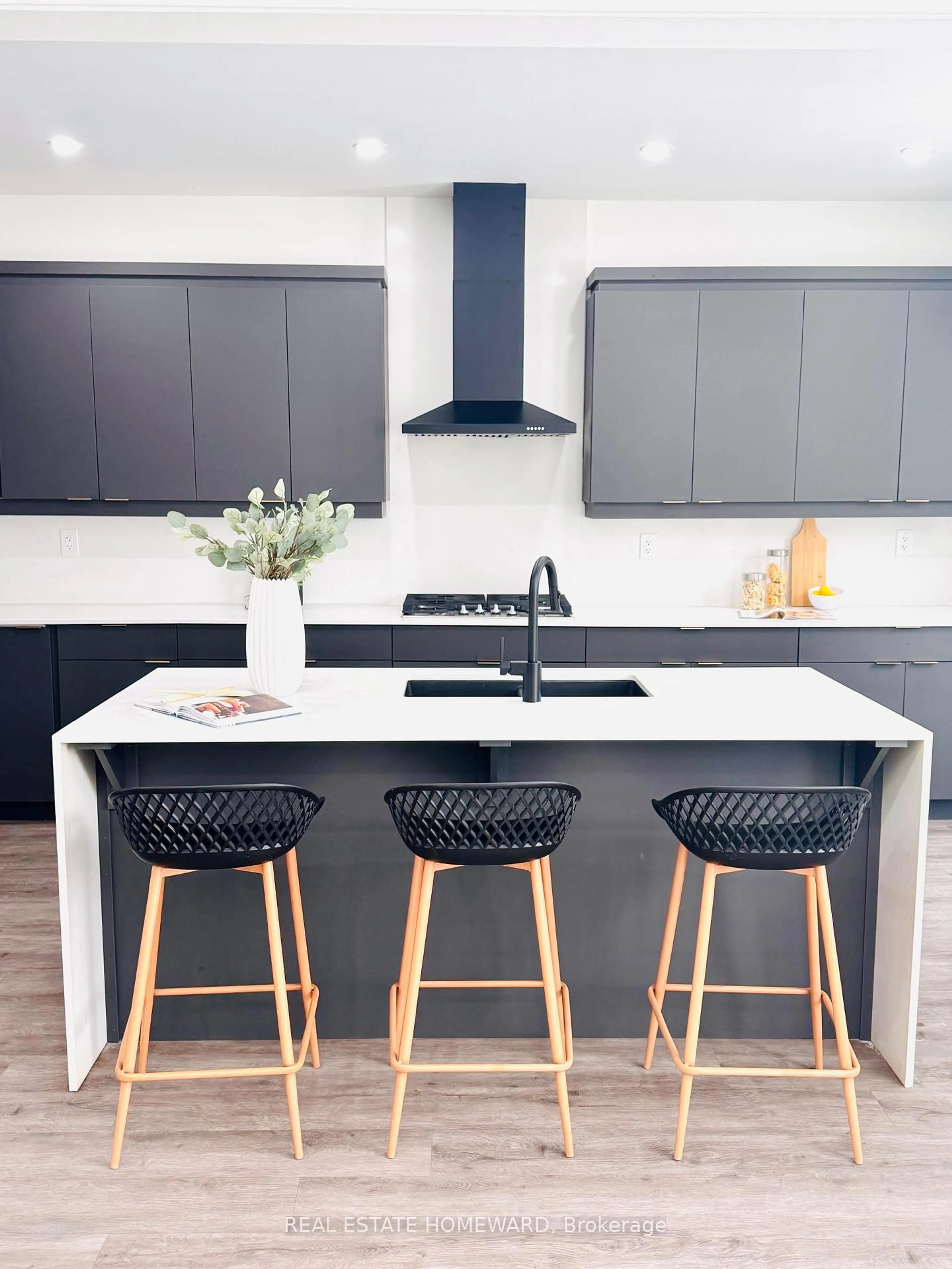 Contemporary kitchen, unknown for 30 Frank Lloyd Wright St, Whitby Ontario L1N 0N9