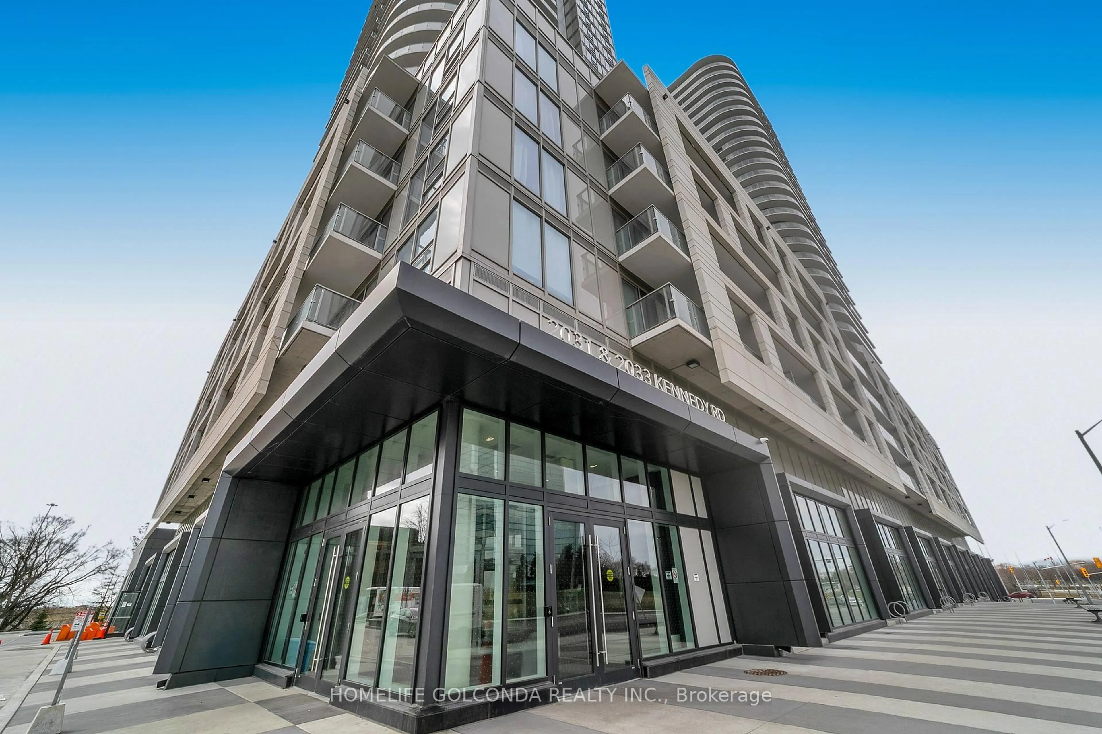 Indoor foyer for 2033 Kennedy Rd #3110, Toronto Ontario M1T 0B9