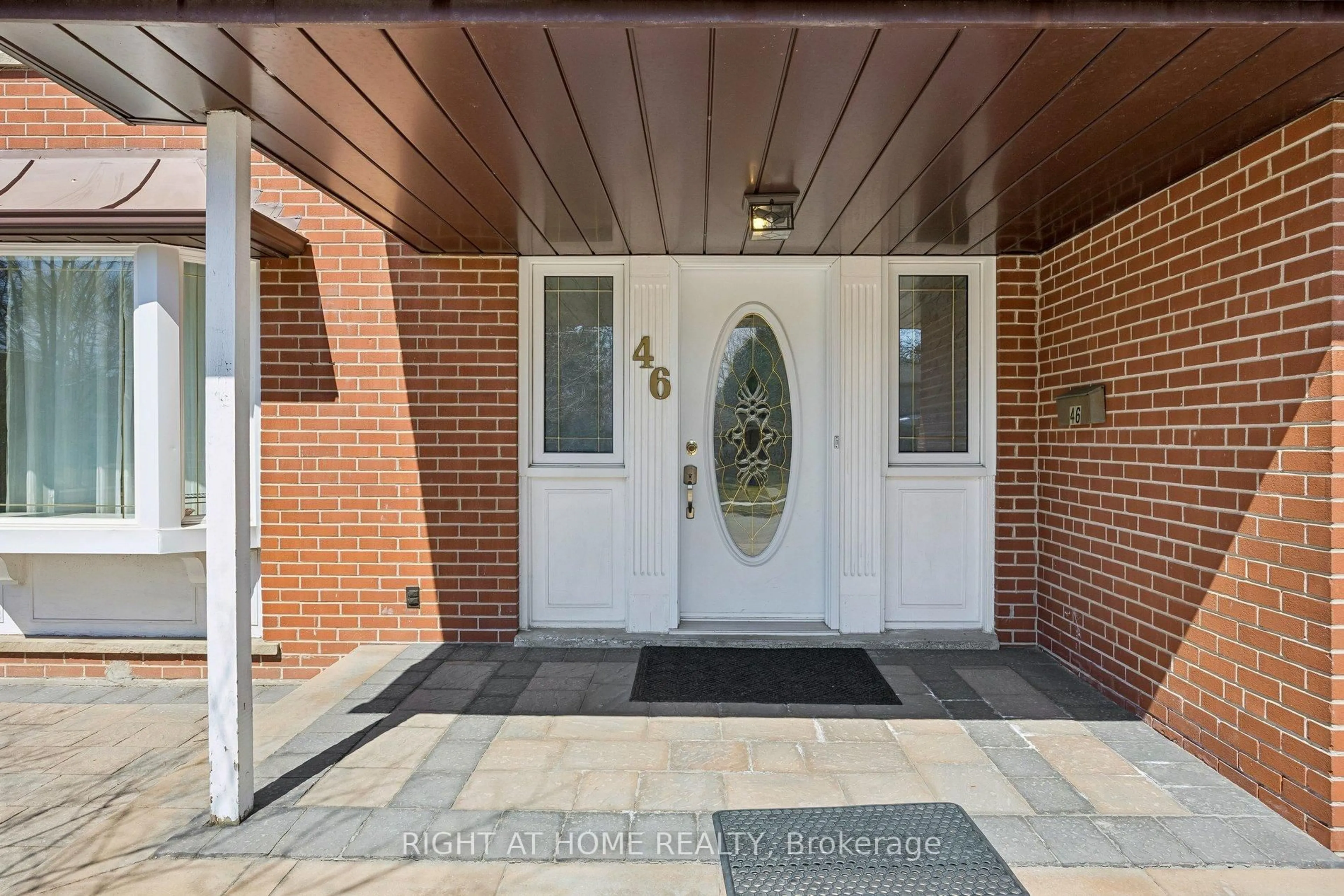 Indoor entryway for 46 Tidefall Dr, Toronto Ontario M1W 1J2