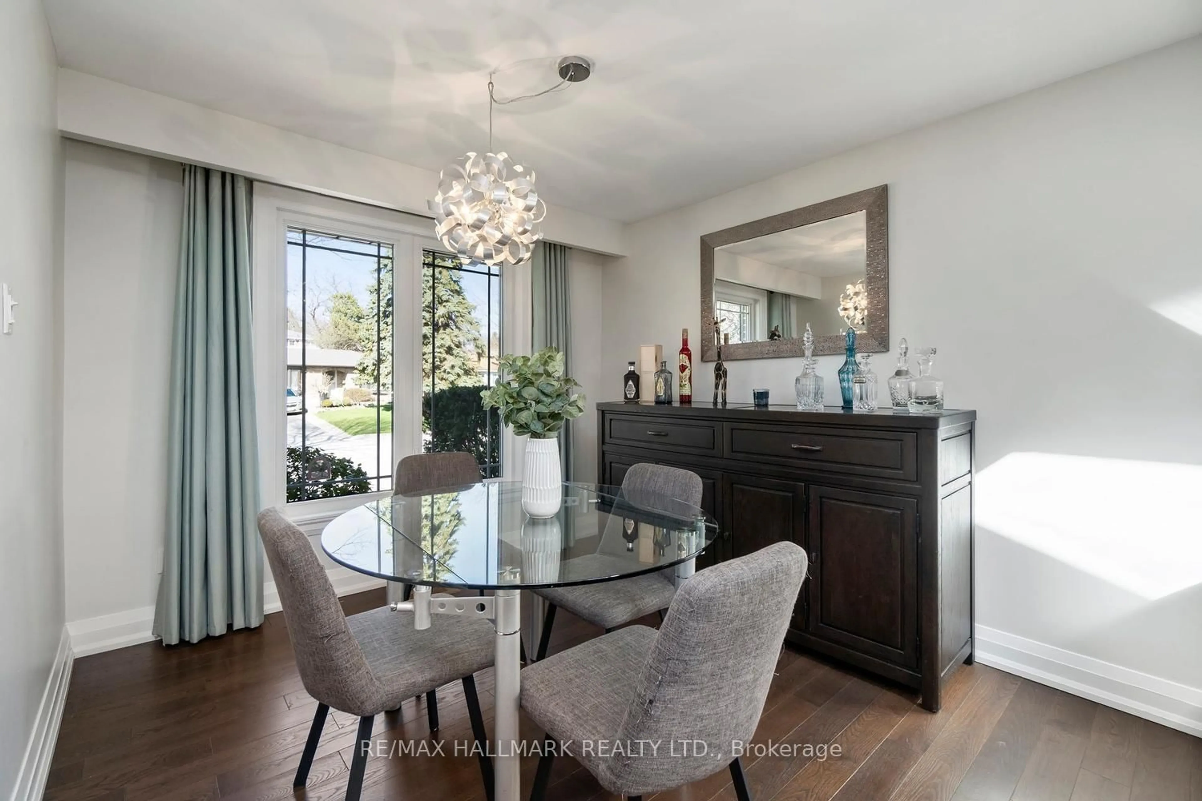 Dining room, unknown for 37 Lewin Cres, Ajax Ontario L1S 3A2