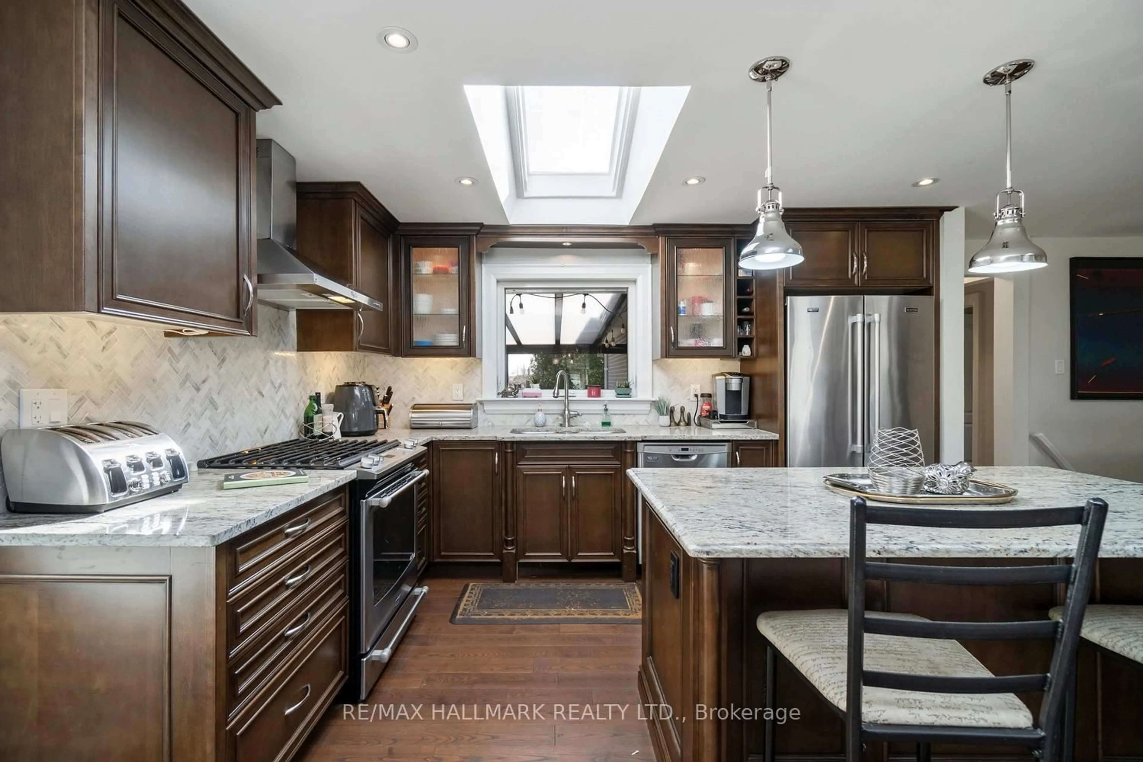 Contemporary kitchen, ceramic/tile floor for 37 Lewin Cres, Ajax Ontario L1S 3A2