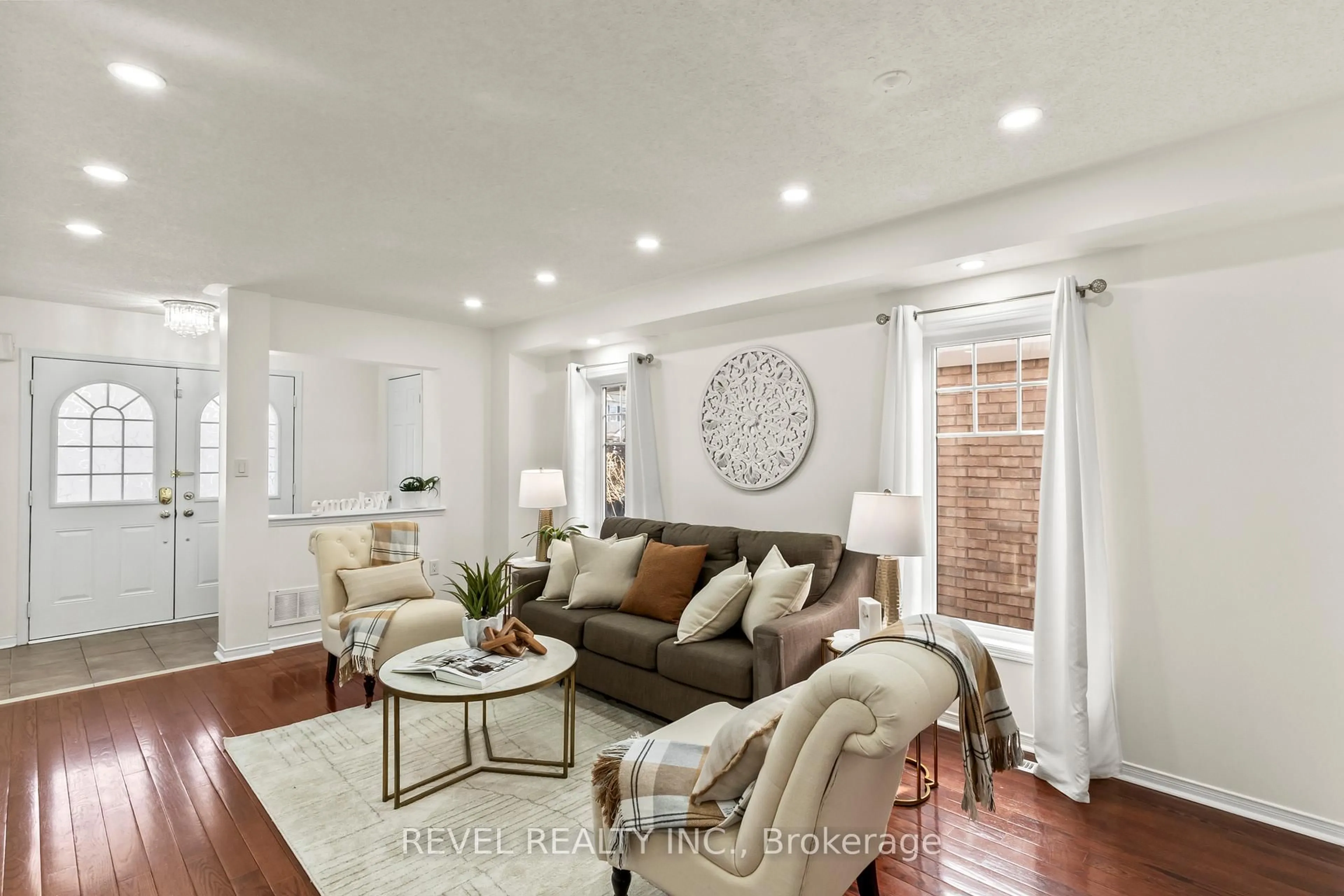 Living room with furniture, unknown for 15 Donlevy Cres, Whitby Ontario L1R 0B9