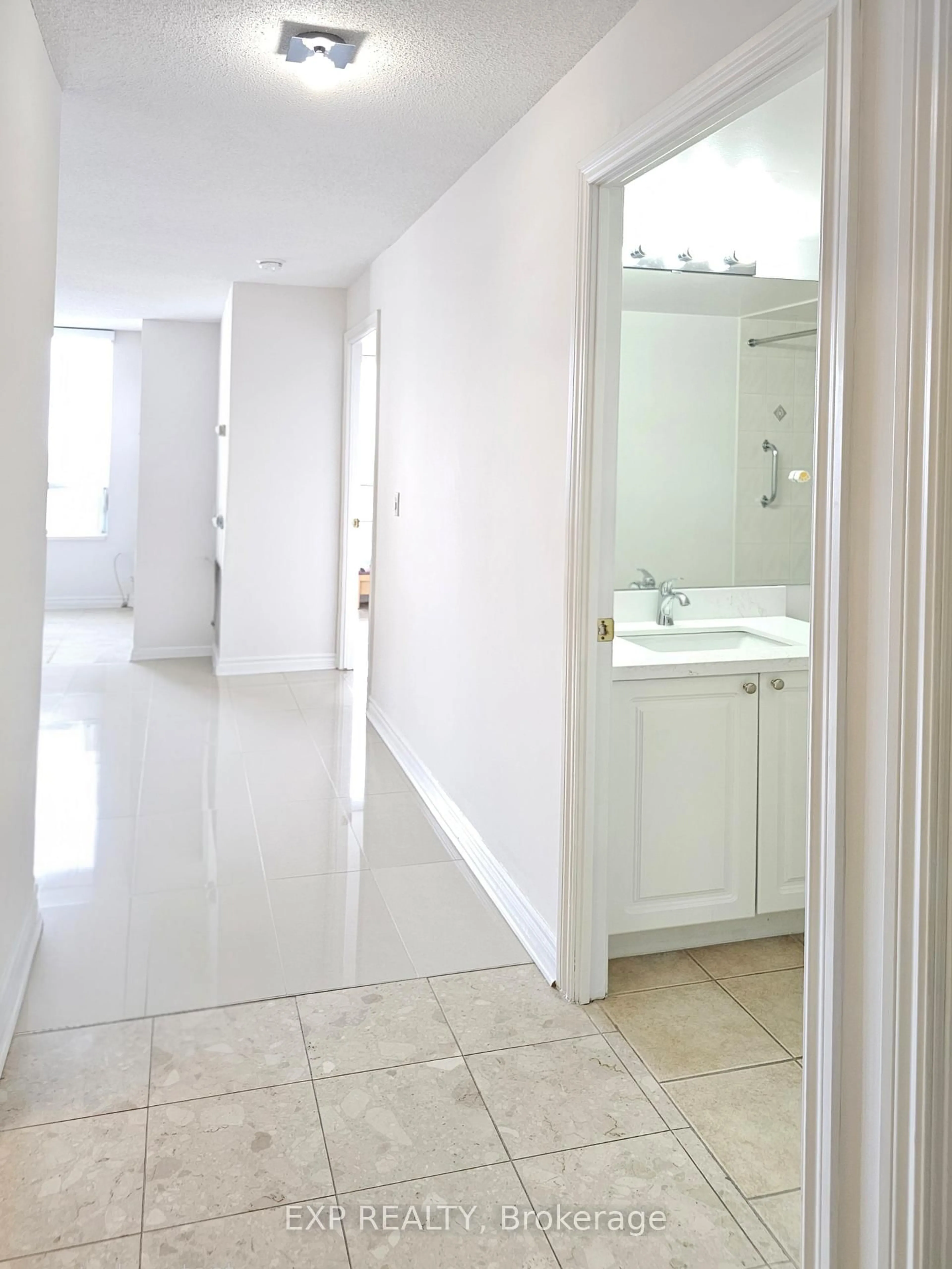 Unknown for 2627 Mccowan Rd #1108, Toronto Ontario M1S 5T1