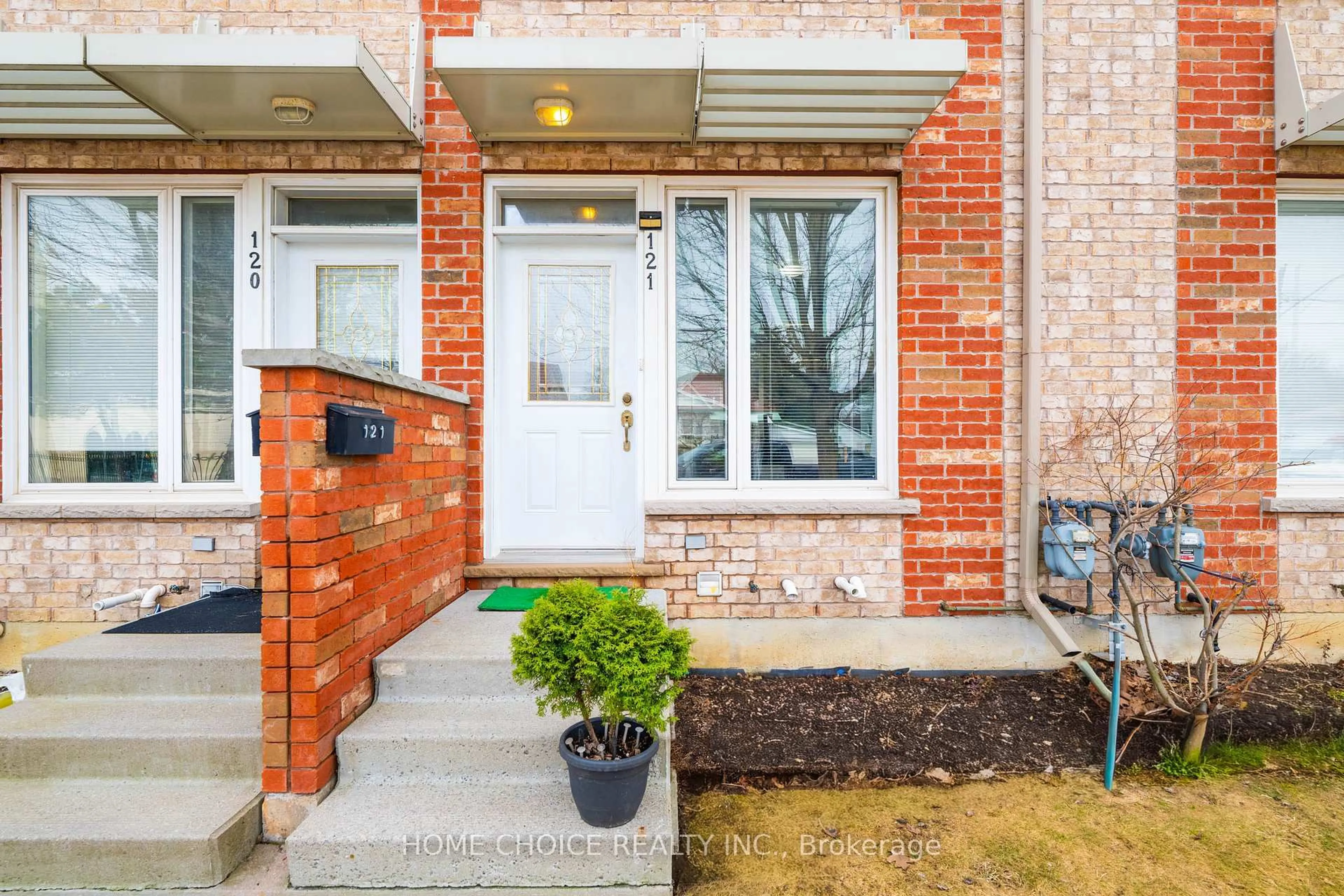 Unknown for 10 Fairwood Cres #121, Toronto Ontario M1E 3T1