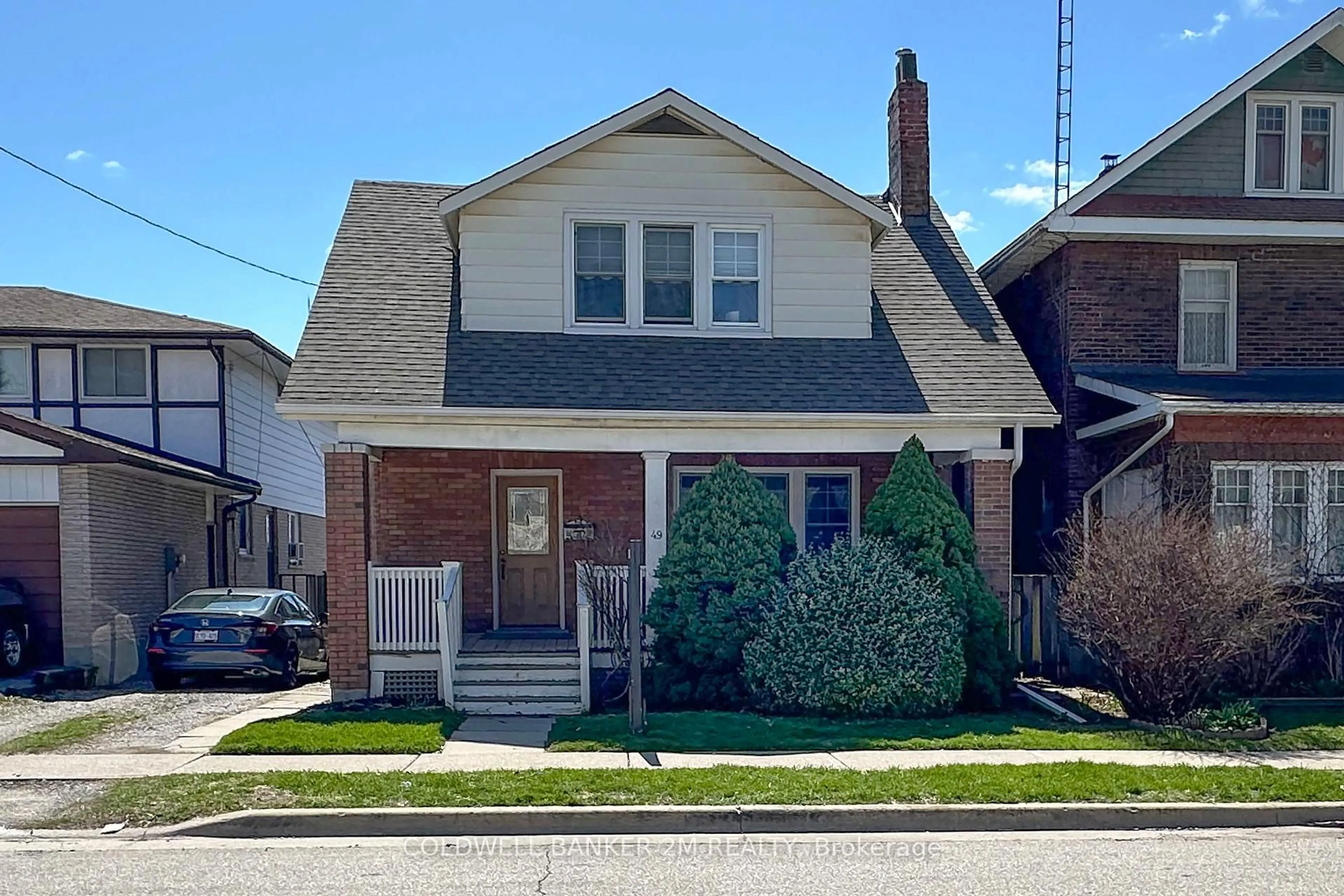 Home with brick exterior material, street for 49 Brock St, Oshawa Ontario L1G 1R8