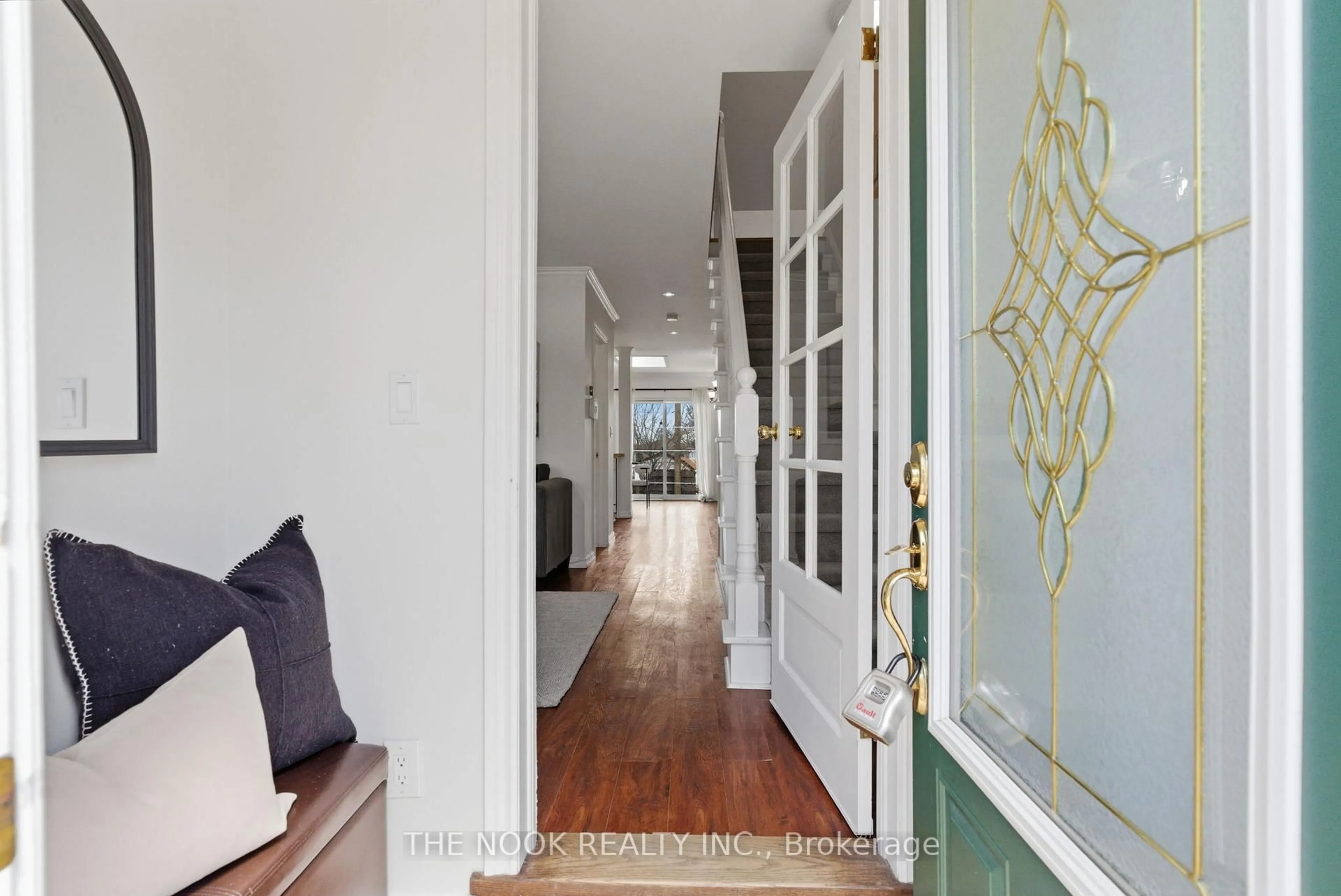 Indoor entryway for 24 Birch Cres, Ajax Ontario L1S 1X5