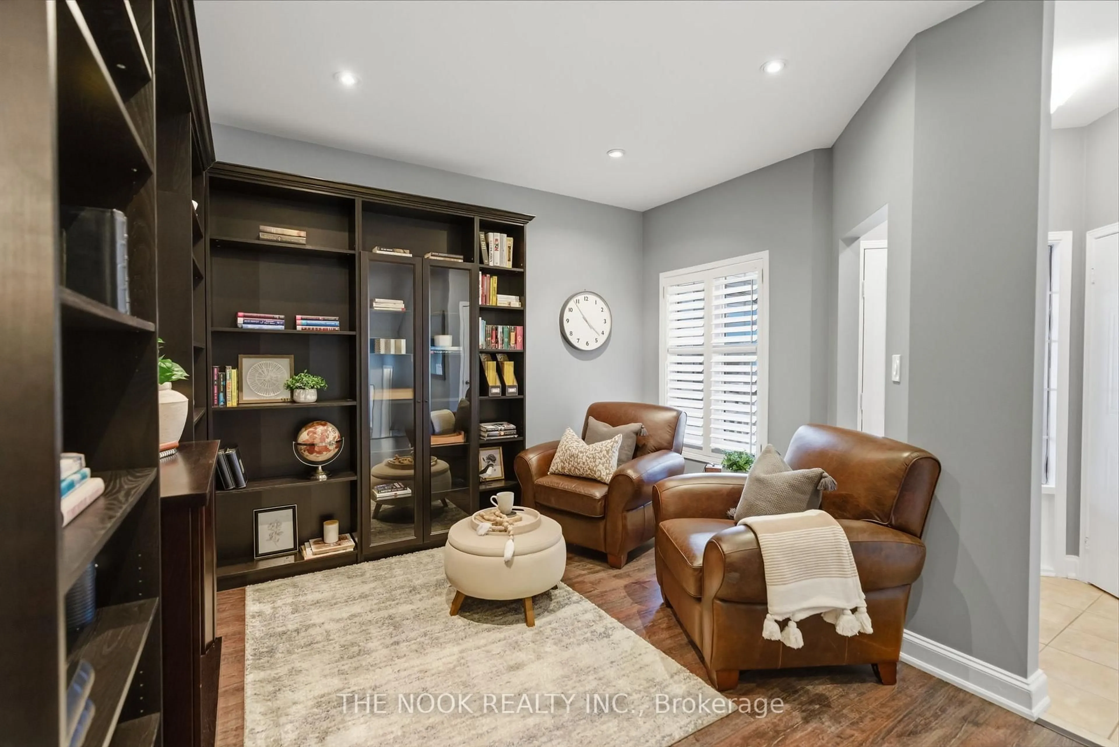 Living room with furniture, unknown for 117 Point Hope Pl, Whitby Ontario L1N 9P8