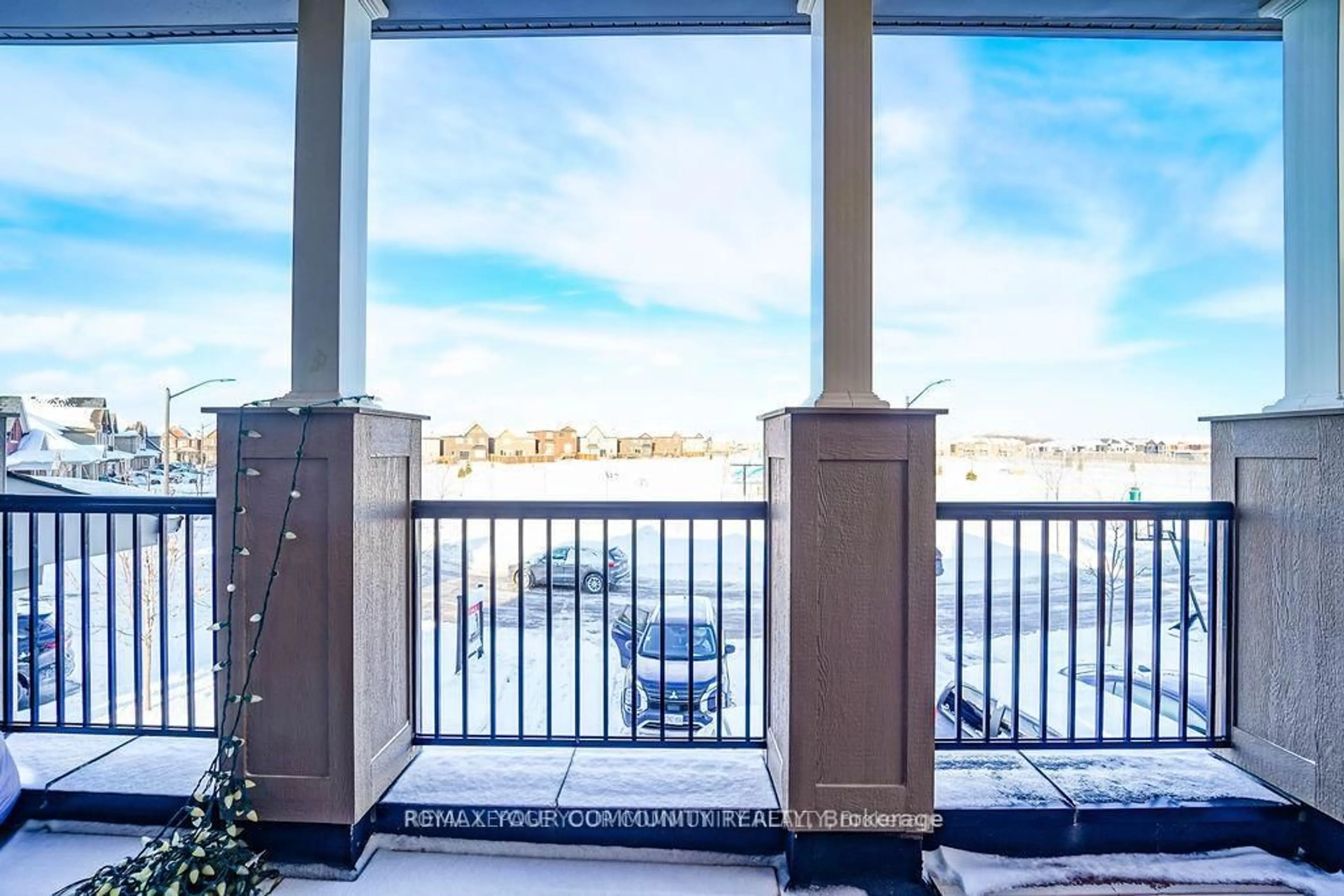 Balcony in the apartment, water/lake/river/ocean view for 133 MARCEL BRUNELLE Dr, Whitby Ontario L1P 0G7