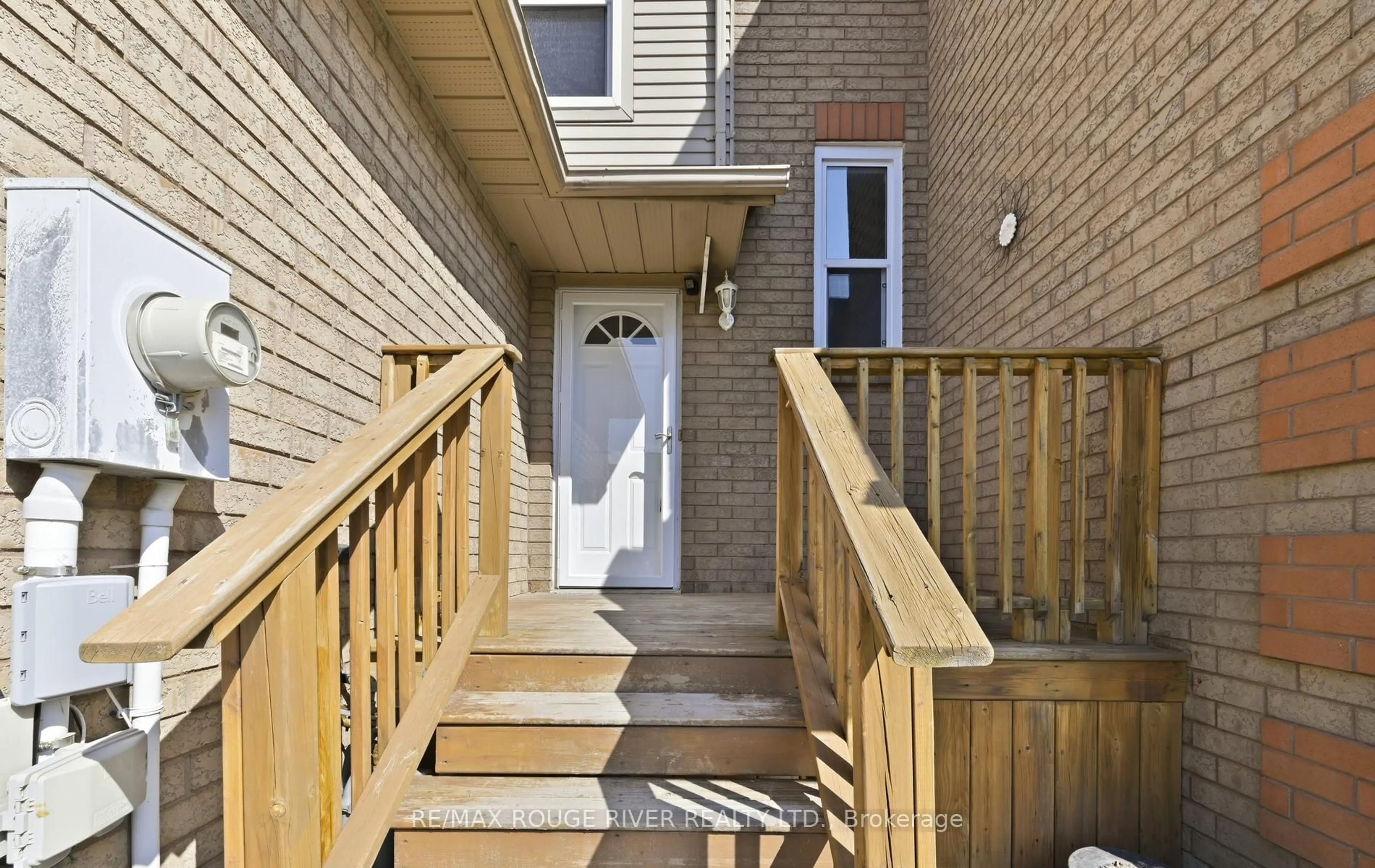 Patio, street for 24 Trewin Lane, Clarington Ontario L1C 4W9