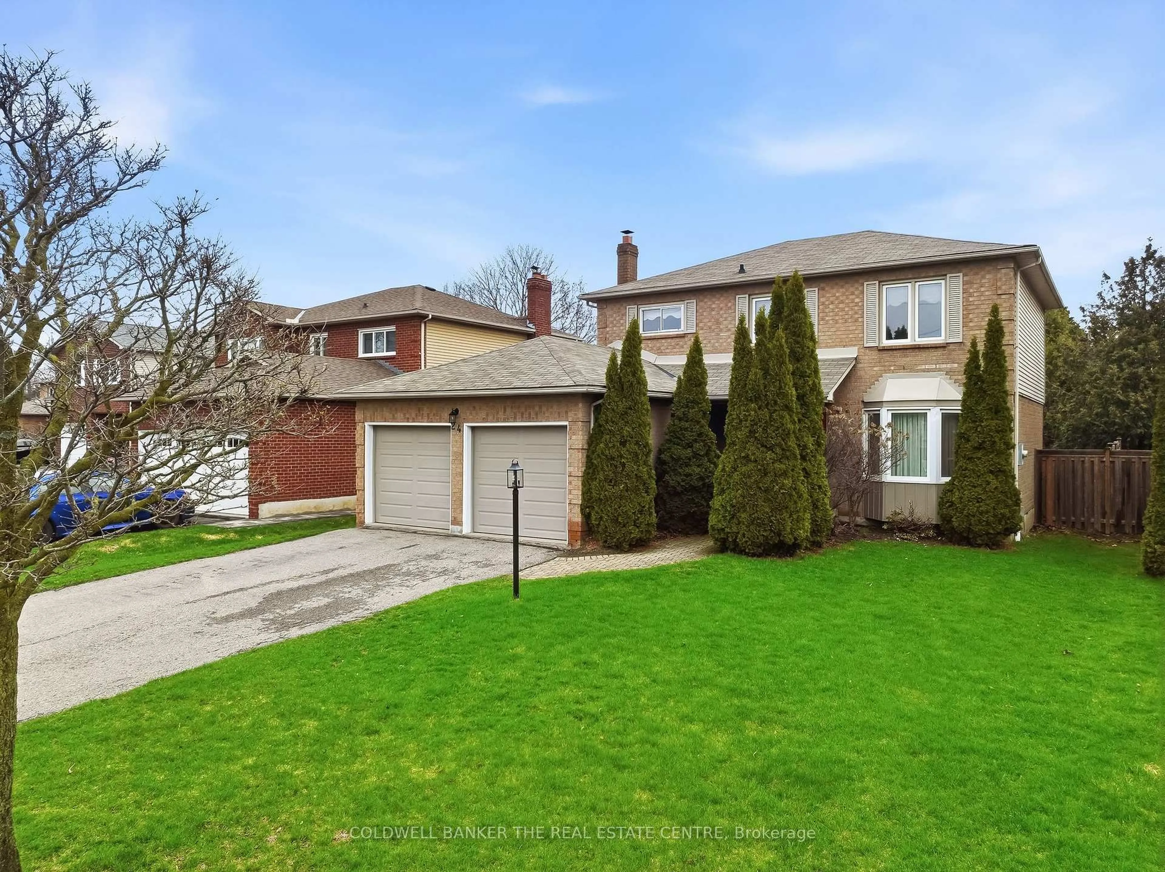 Home with brick exterior material, street for 24 Kenyon Crt, Whitby Ontario L1N 8T2