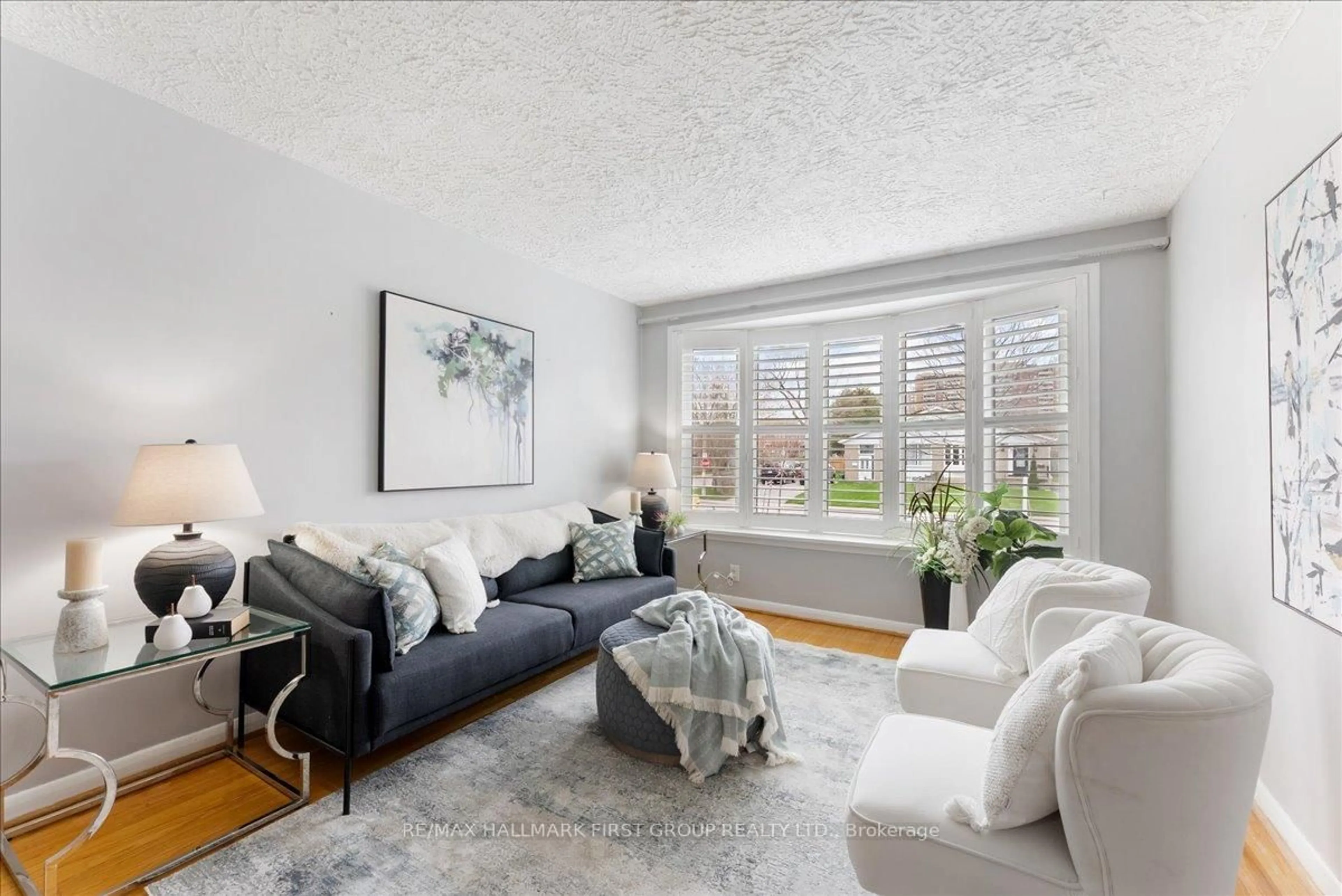 Living room with furniture, unknown for 78 Tulloch Dr, Ajax Ontario L1S 2S5